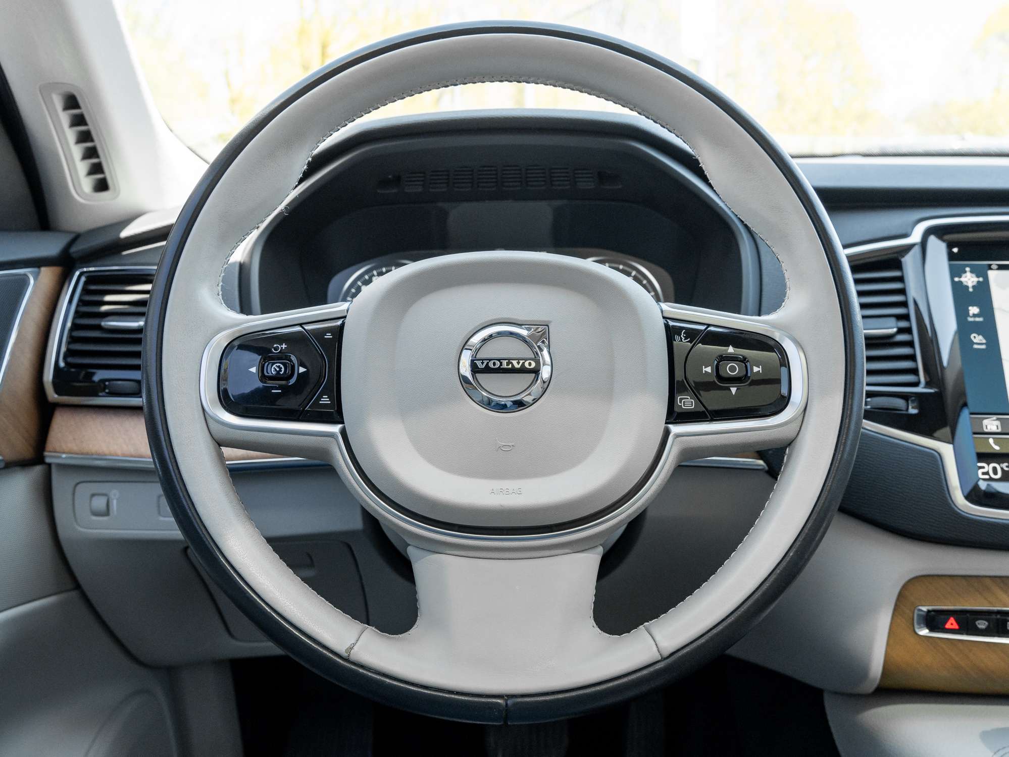 2022 Volvo XC90 T6 AWD Momentum 7 Seater LOW KM CPO RATE fr 2.99%* thumb 9