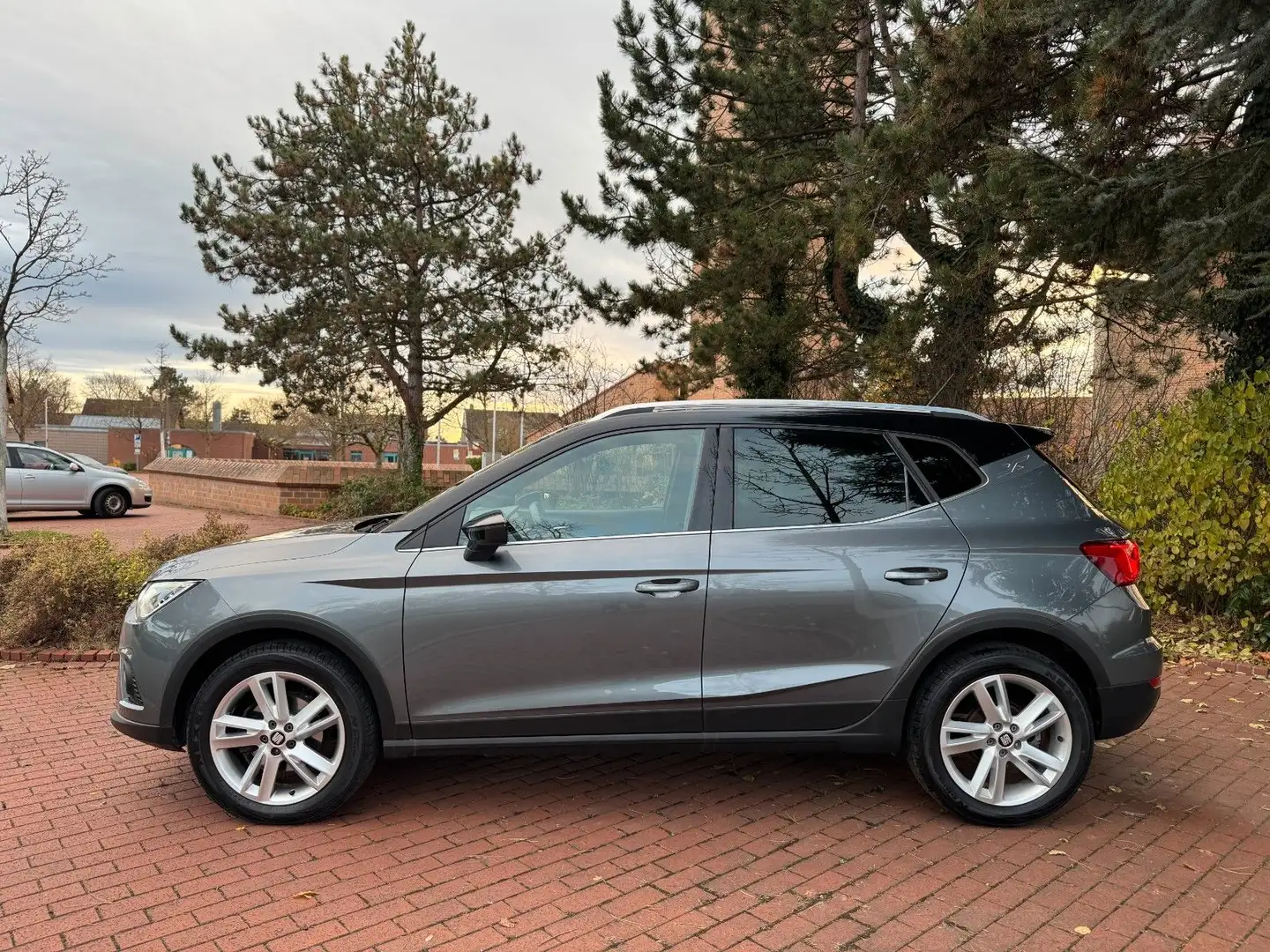 SEAT Arona FR|1. Hand|Navi|Touch|LED|PDC|Shzg! Gris - 2