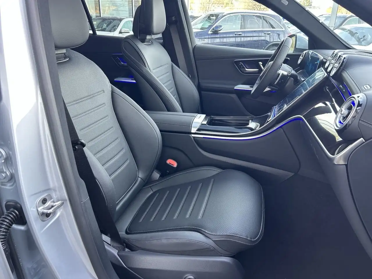Mercedes-Benz GLC снимка Mercedes-Benz GLC