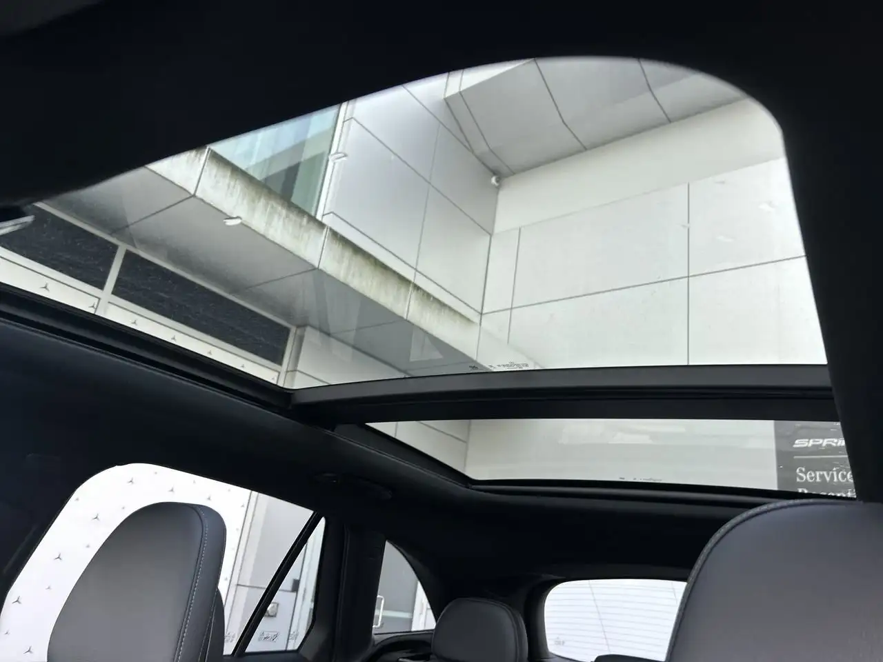 Mercedes-Benz GLC снимка Mercedes-Benz GLC