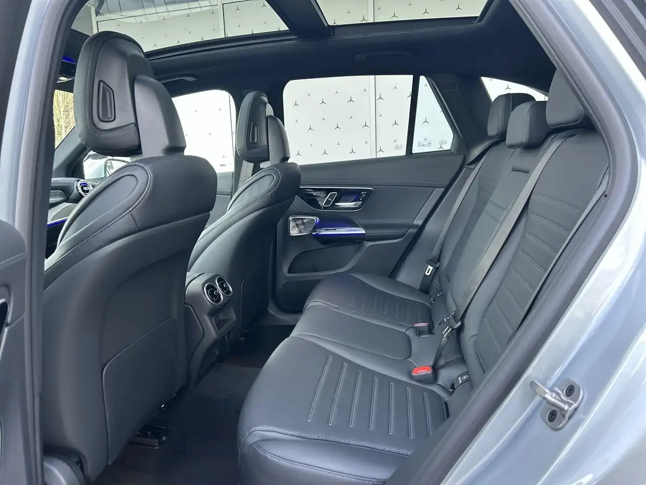 Mercedes-Benz GLC снимка Mercedes-Benz GLC