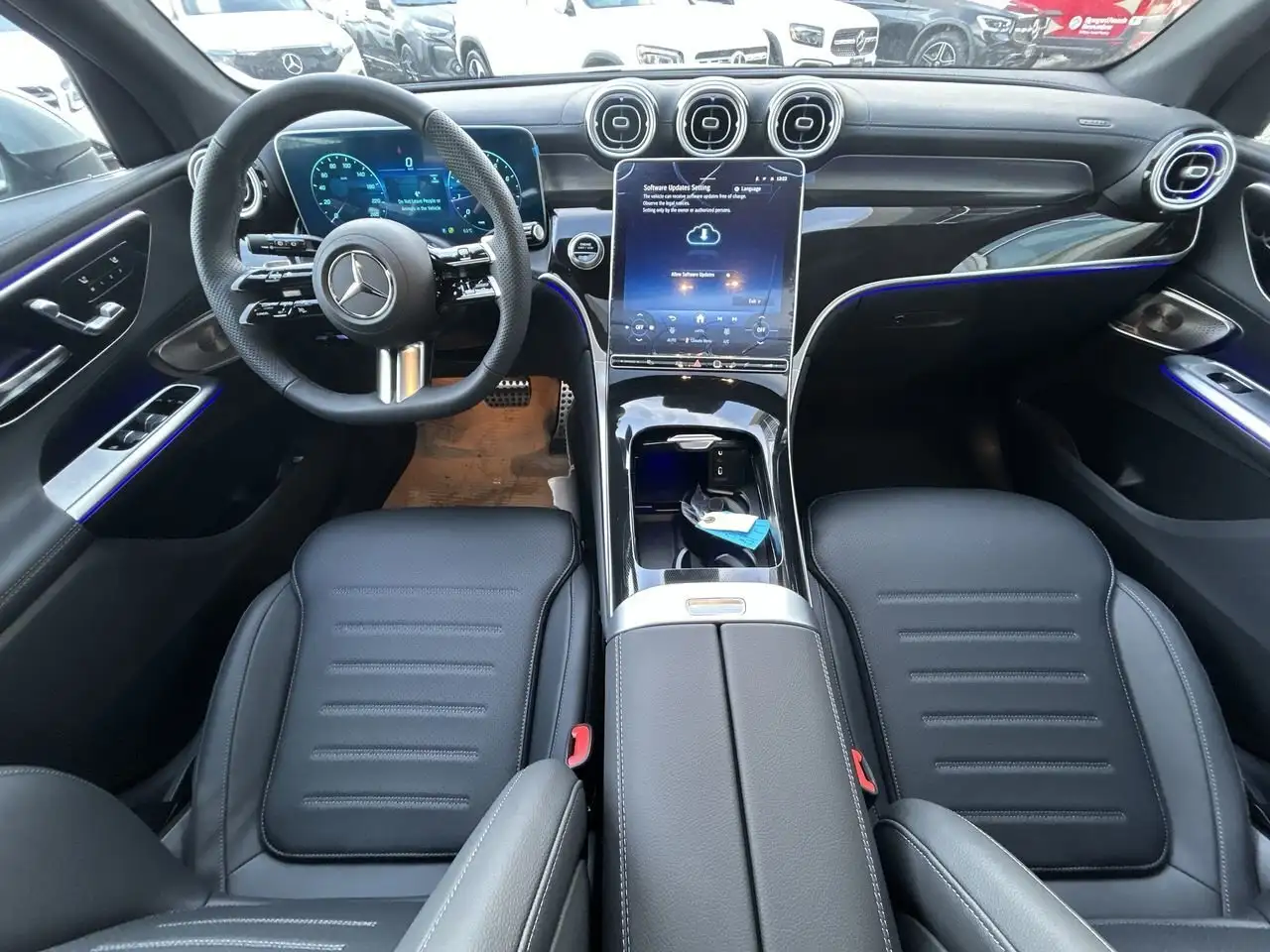 Mercedes-Benz GLC снимка Mercedes-Benz GLC