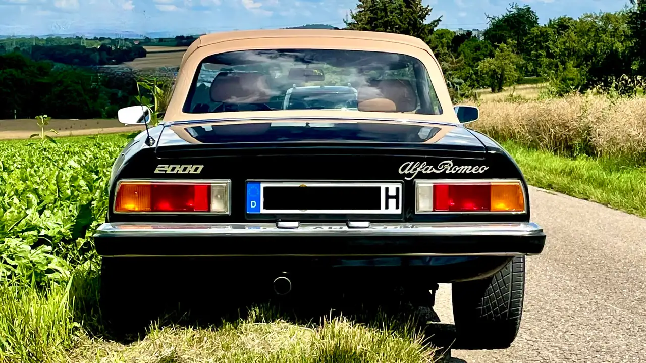 Alfa Romeo Spider 2000 VELOCE Fastback, foto 8