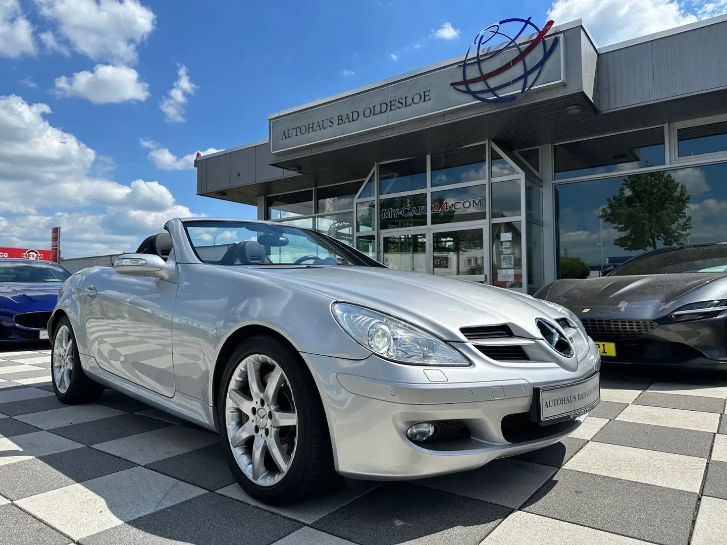 Mercedes-Benz SLK 350 +Airscarf+NAVI+BI-Xenon+H&K+Leder+SITZHZG Silber - 1