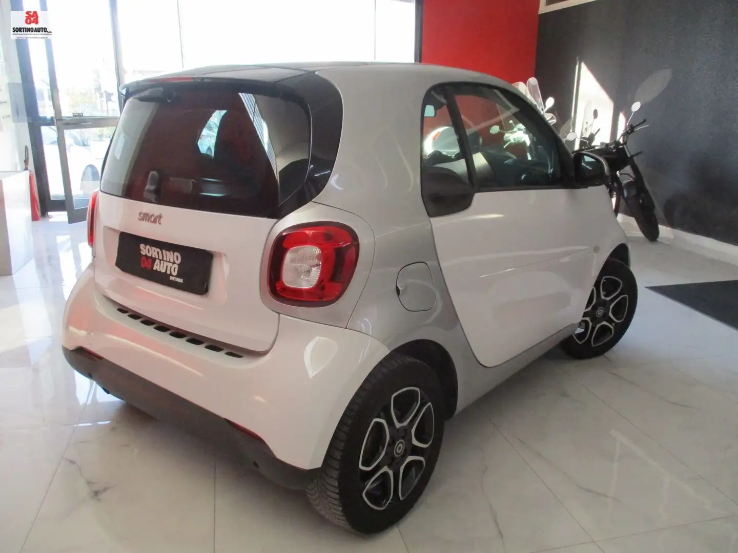 smart forTwo Fortwo 1.0 Passion 71cv twinamic 3/2018 FULL Bianco - 2
