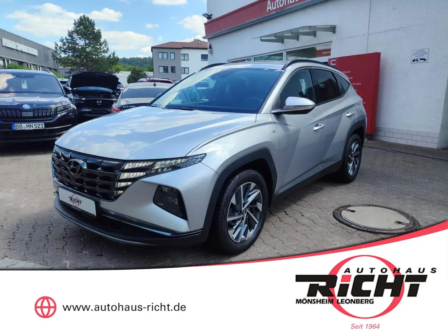 Hyundai TUCSON 1.6 T-GDI Kamera Navi AHK LED Totwinkel LHZ Silber - 1