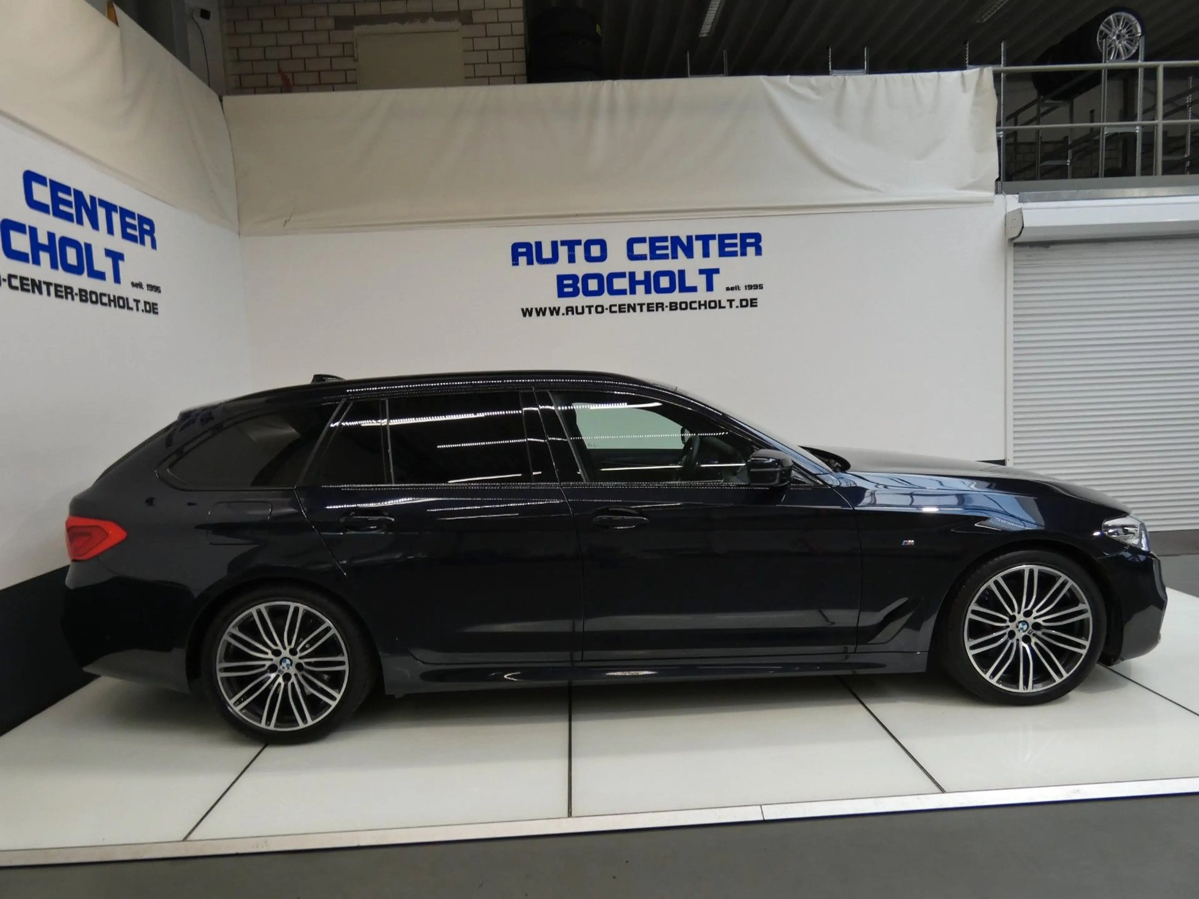 BMW 530 d M Sport Paket*Live Cockpit*harman/kardon — photo 6