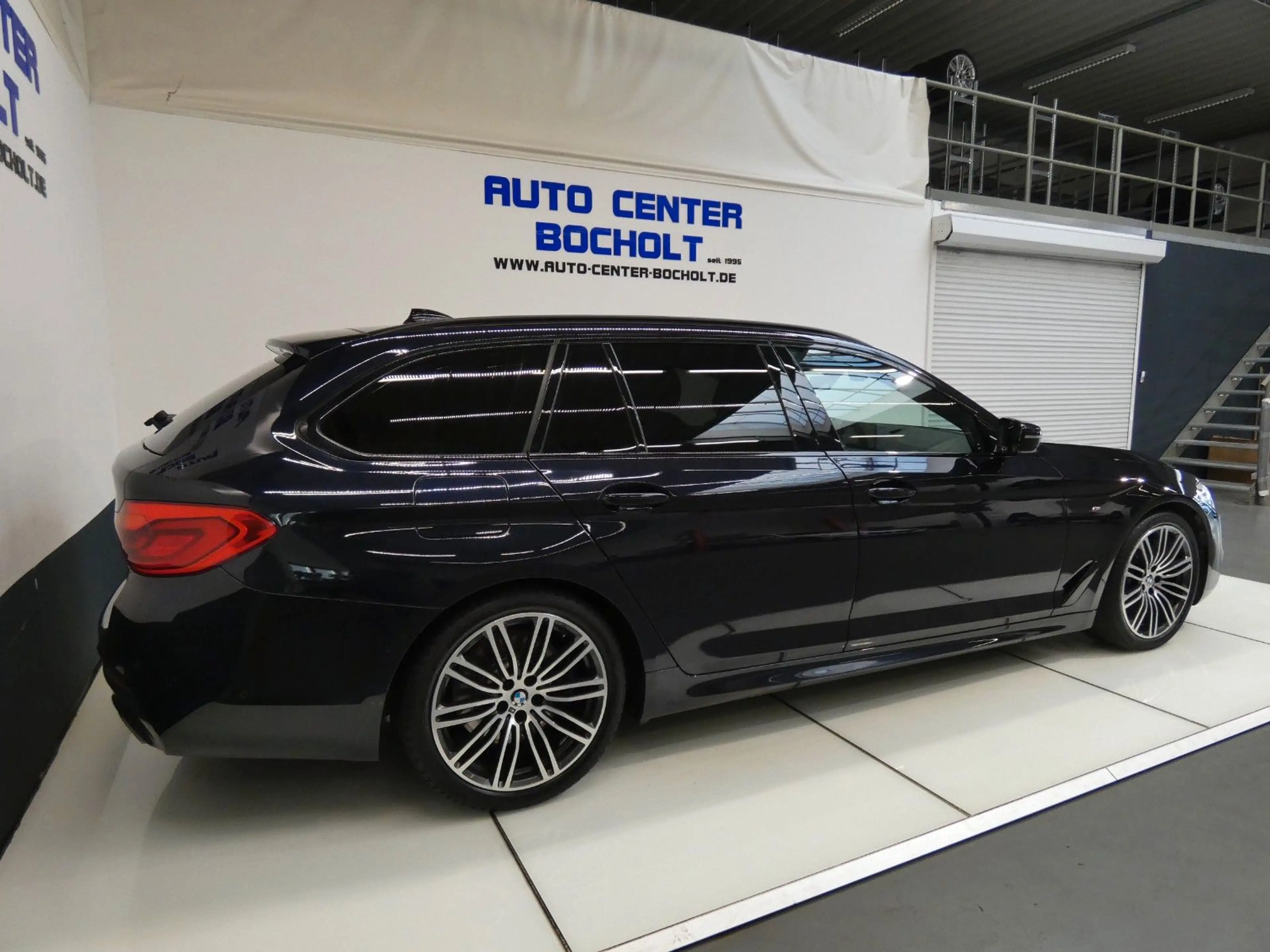 BMW 530 d M Sport Paket*Live Cockpit*harman/kardon — photo 8