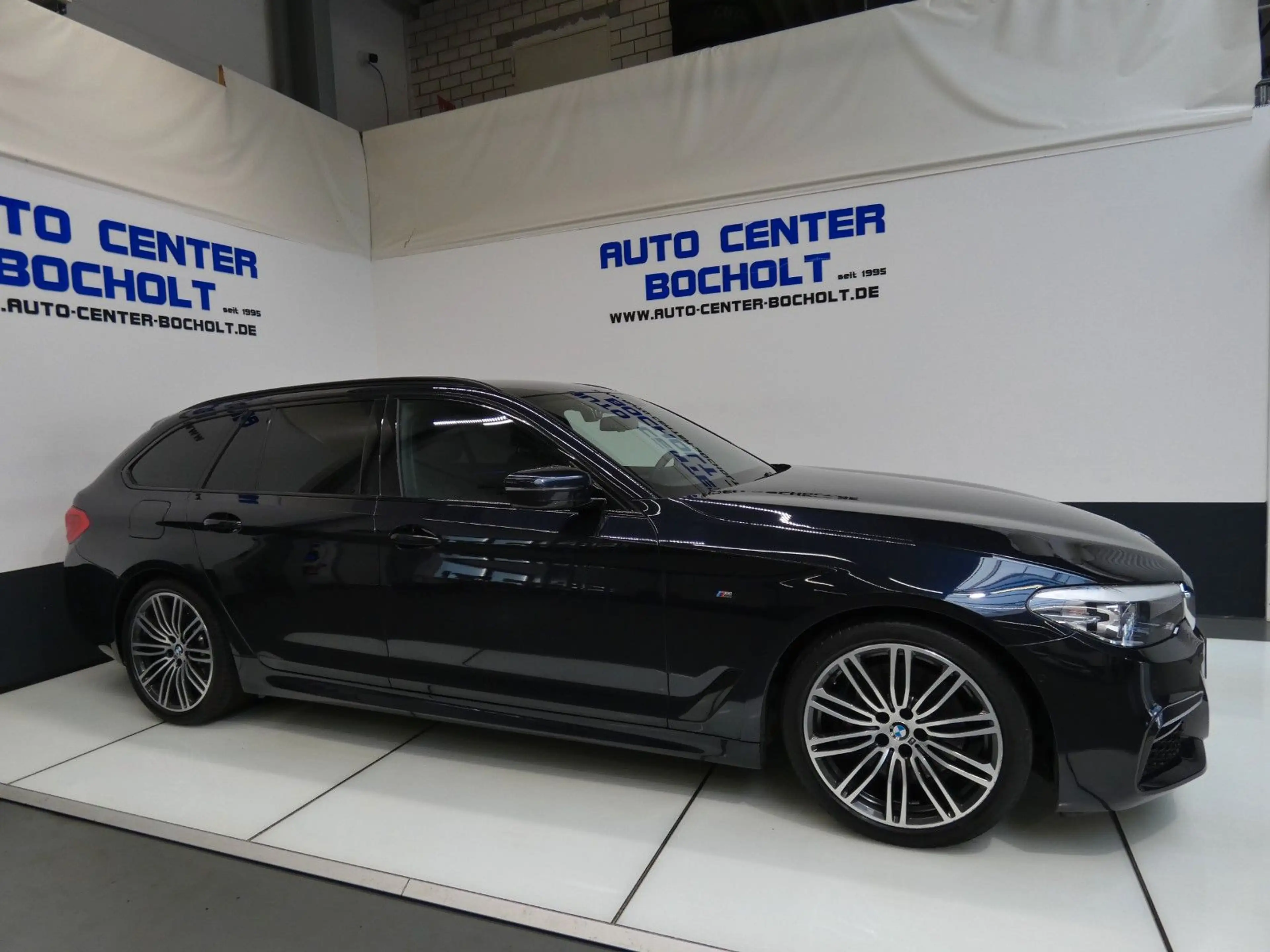 BMW 530 d M Sport Paket*Live Cockpit*harman/kardon — photo 3
