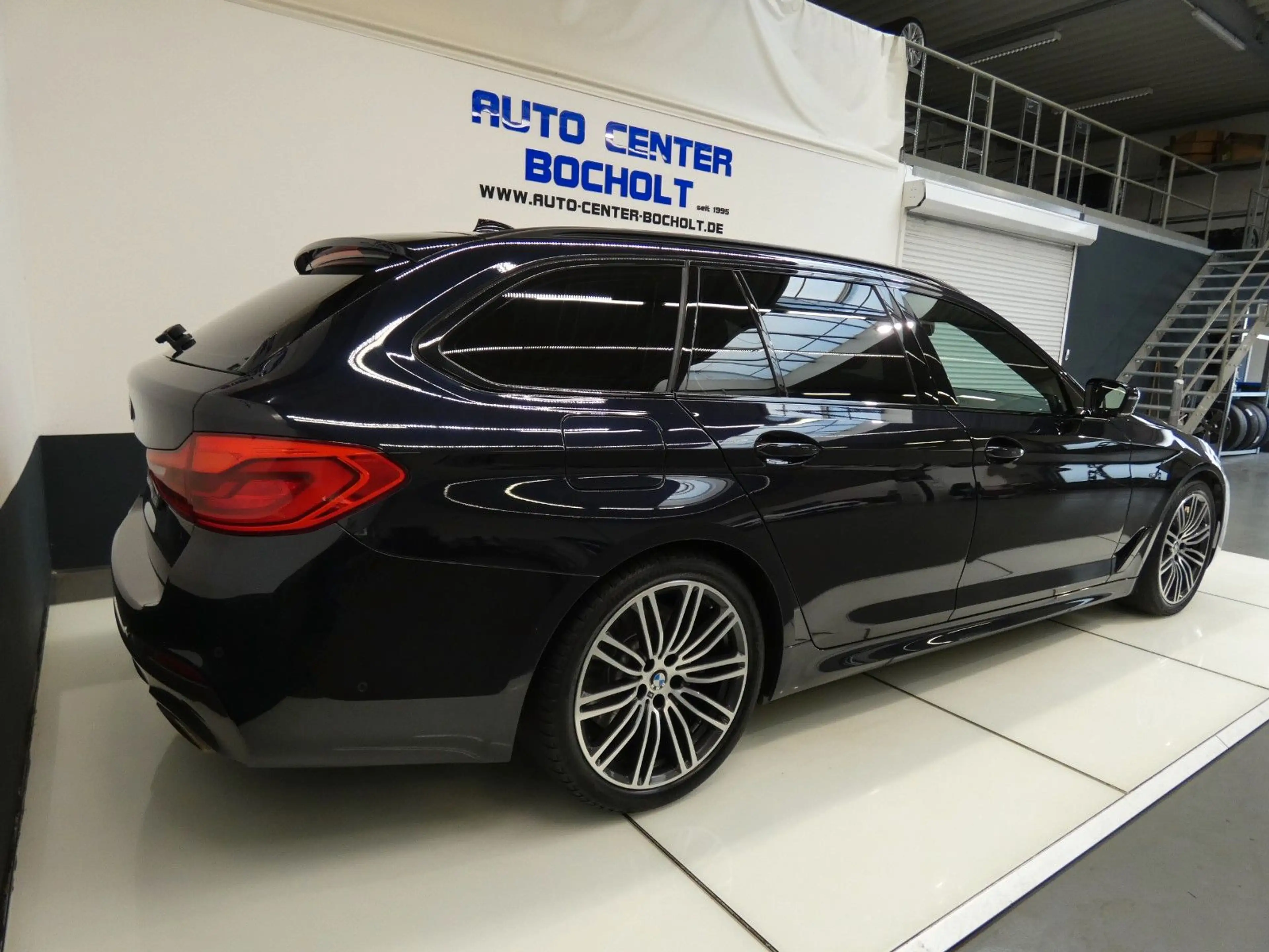 BMW 530 d M Sport Paket*Live Cockpit*harman/kardon — photo 9