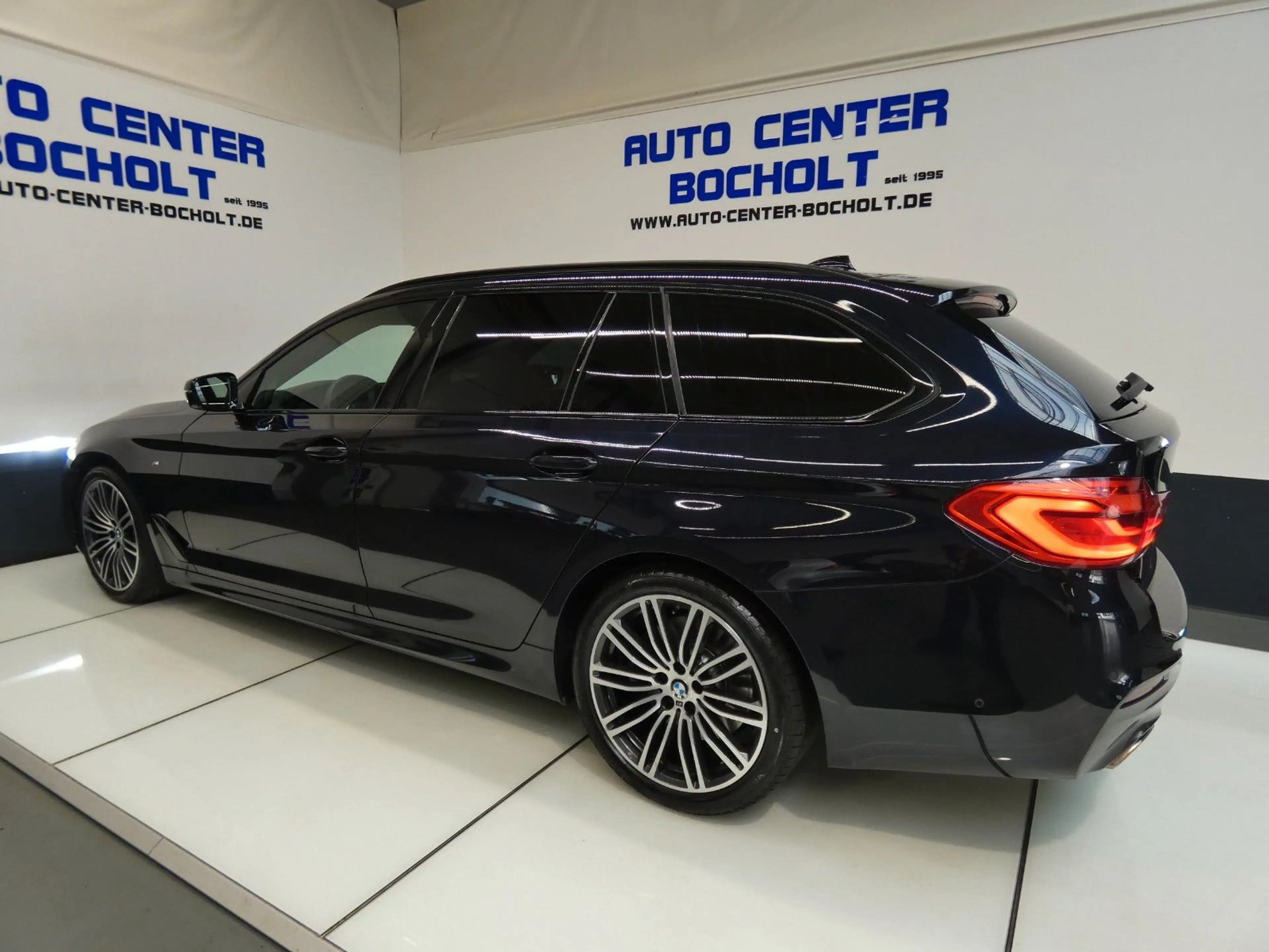 BMW 530 d M Sport Paket*Live Cockpit*harman/kardon — photo 15
