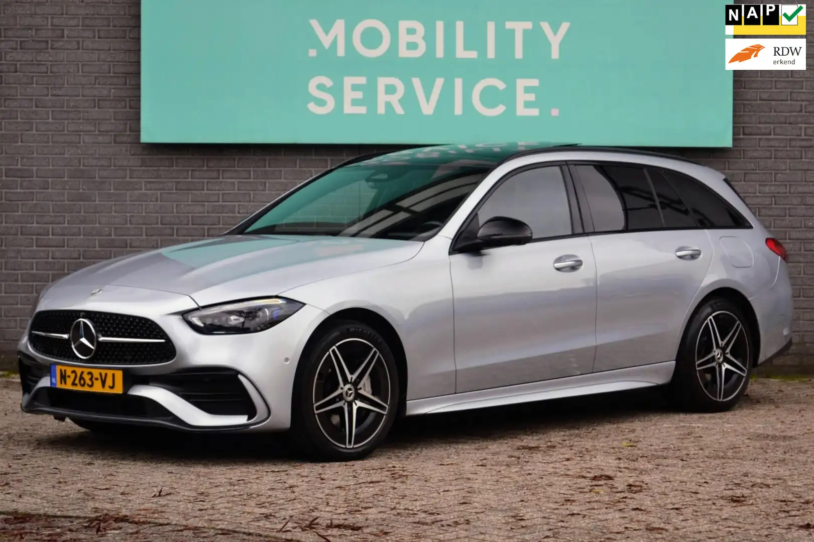 Mercedes-Benz C 300 Estate e AMG Line Hybrid Laser ACC Pano Trekhaak L Gris - 1
