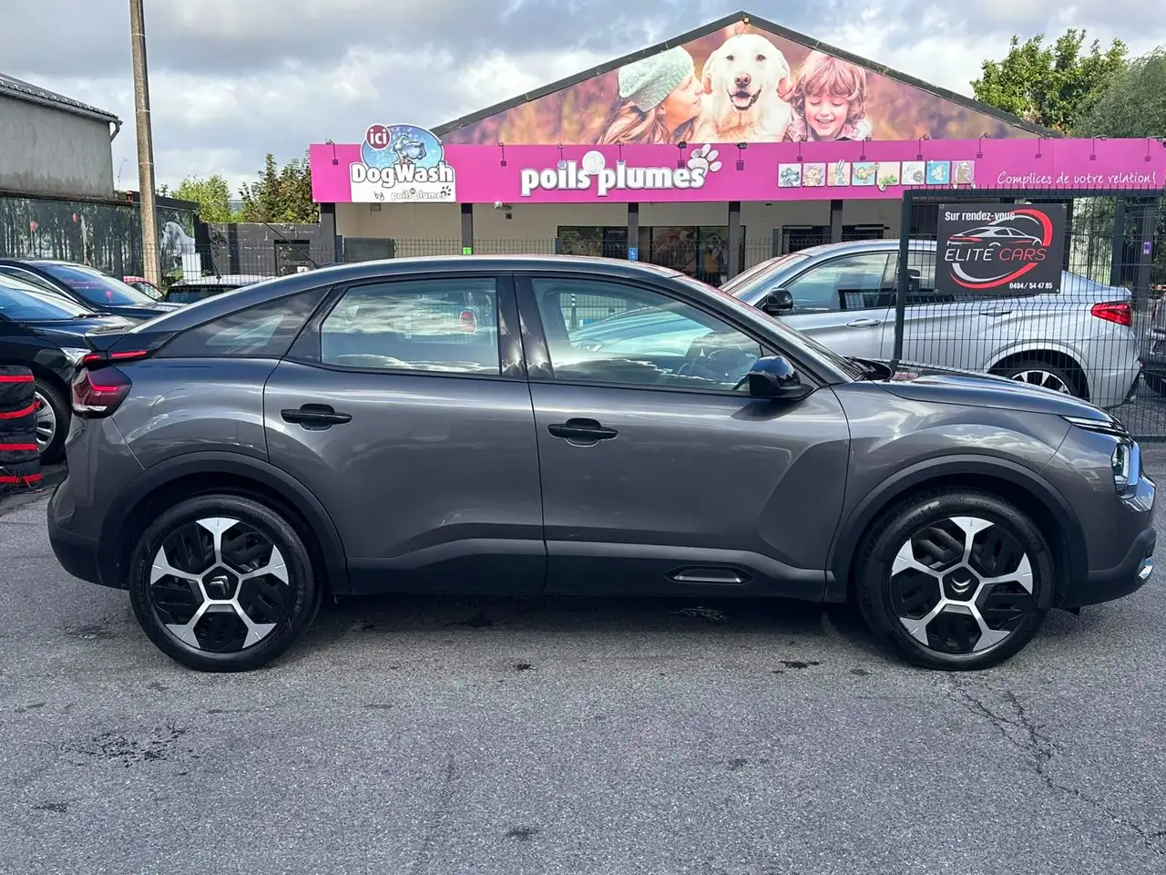 Citroen C4 1.2 Essence / CARPLAY / CAMERA / FULL SERVICE BOOK / LIKE NEW !!!, миниатюра 4