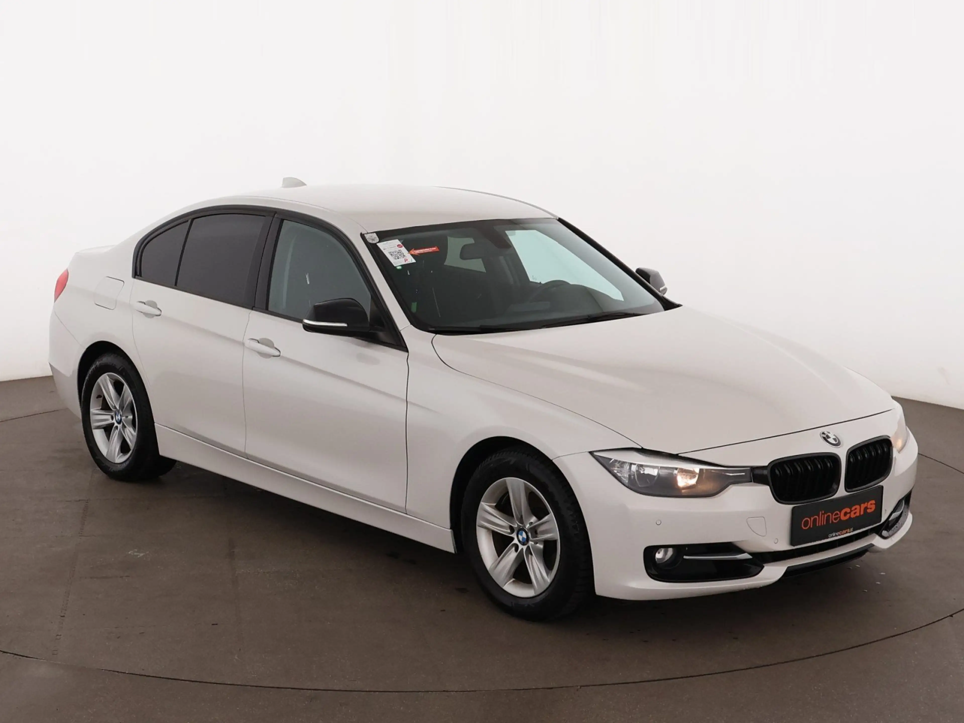 BMW 320 i Sportline SPORTSITZE KLIMA PARKHILFE — photo 5