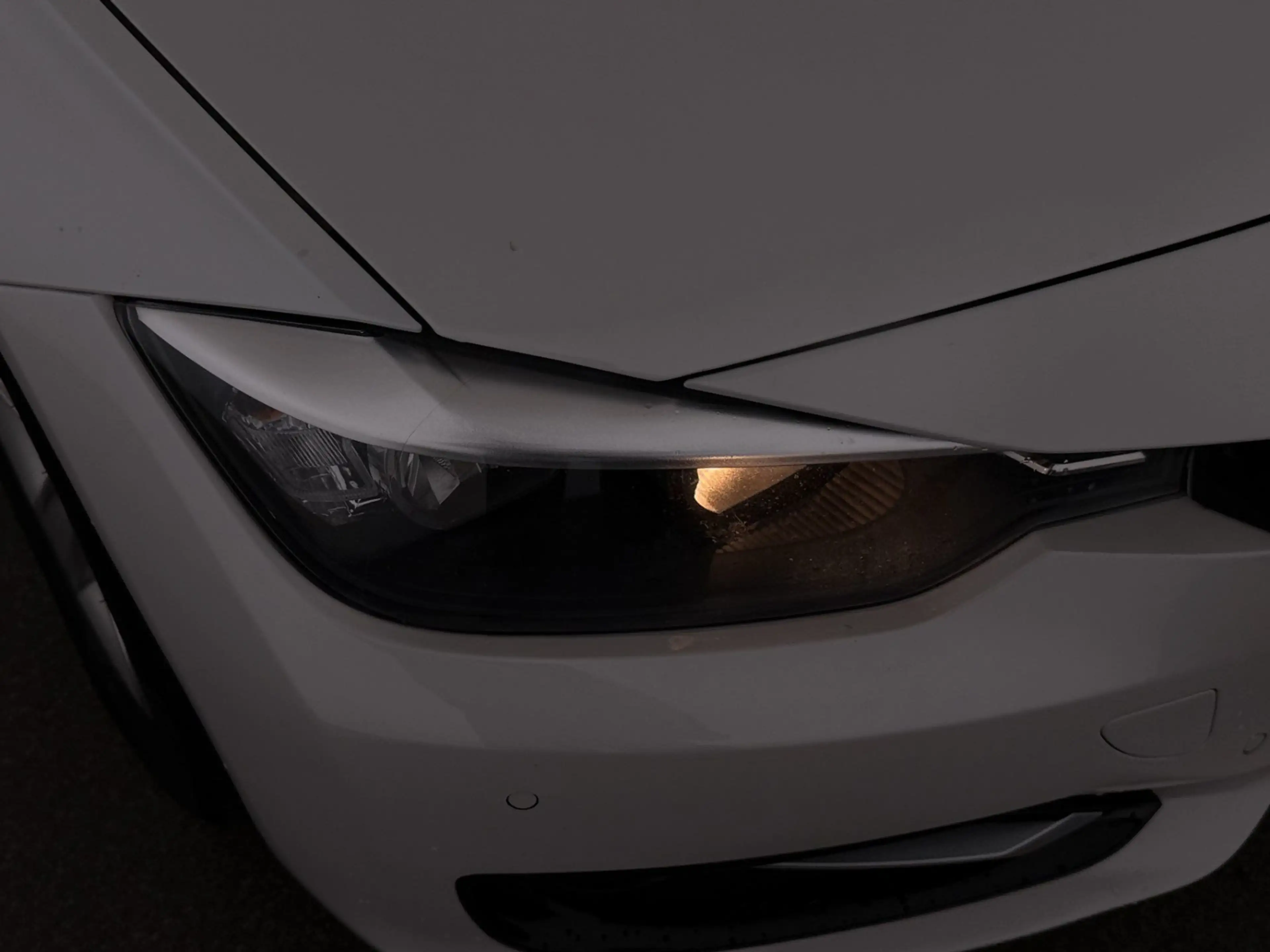 BMW 320 i Sportline SPORTSITZE KLIMA PARKHILFE — photo 13