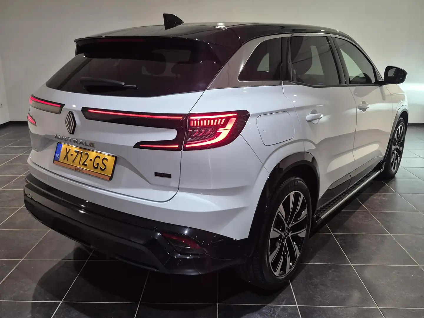 Renault Austral E-Tech 200PK full hybrid 200 techno Navigatie | Si Wit - 2