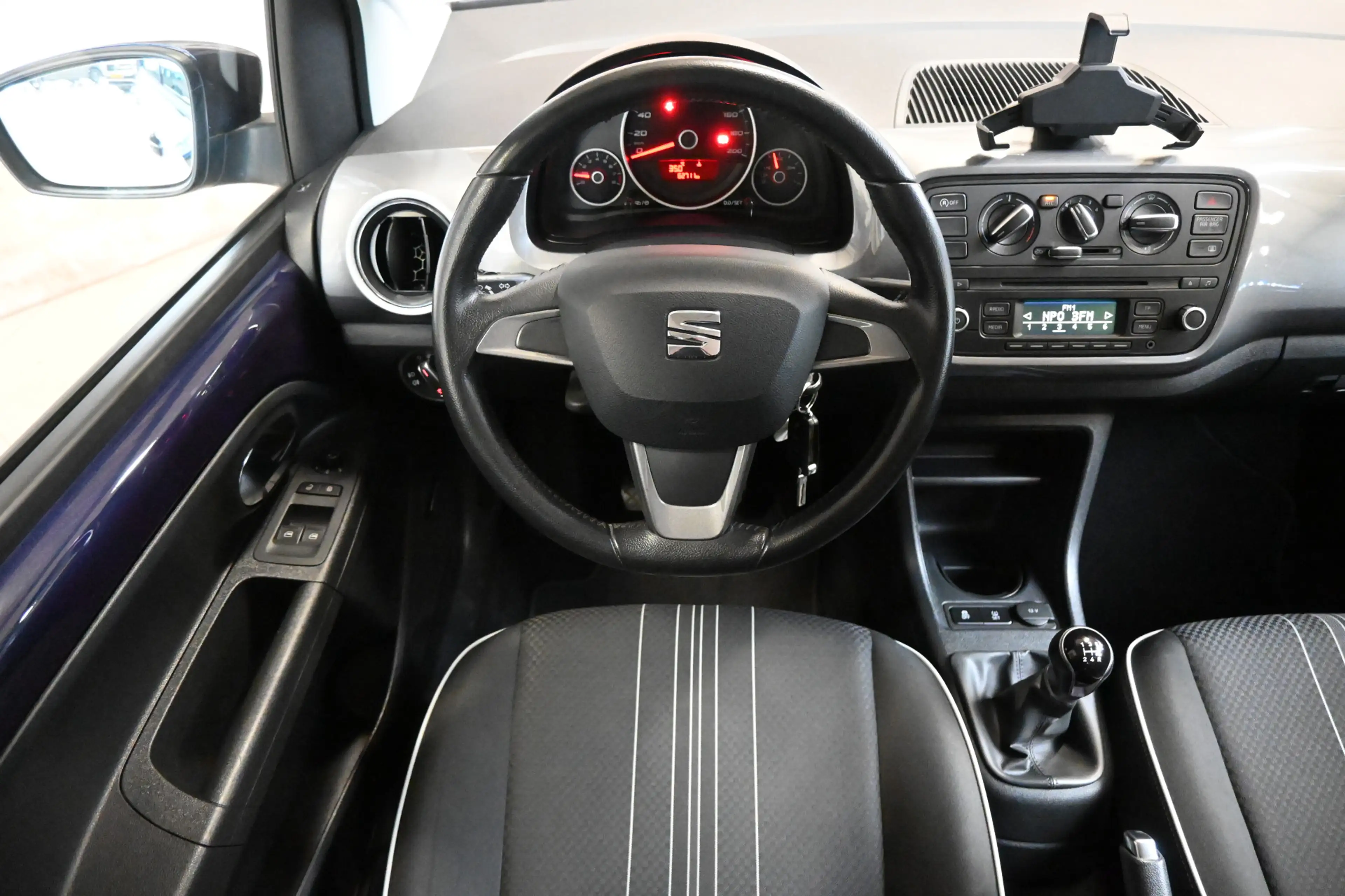 SEAT Mii 1.0 60pk Sport Connect | Seat sound | Cruise contr — photo 18