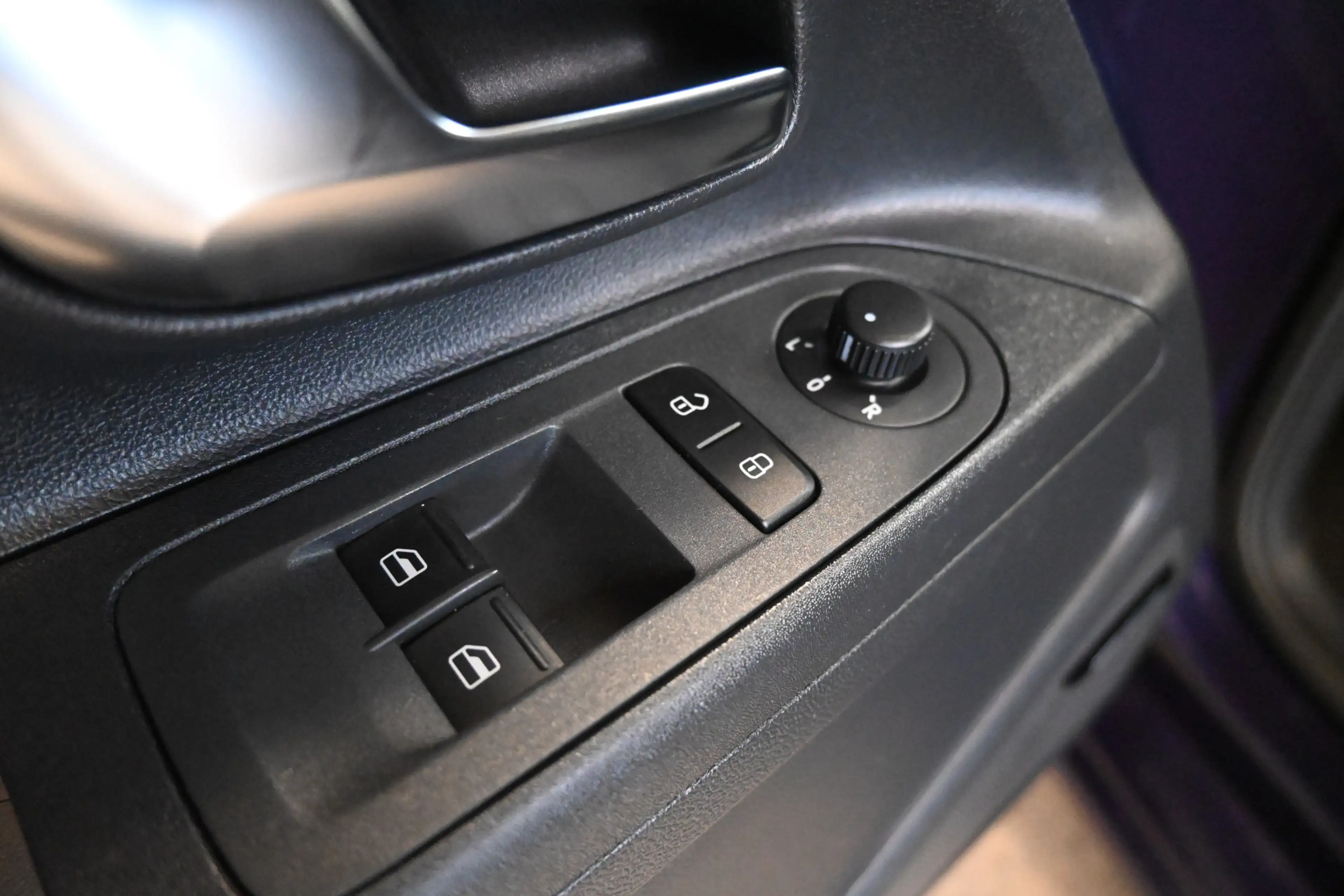 SEAT Mii 1.0 60pk Sport Connect | Seat sound | Cruise contr — photo 21