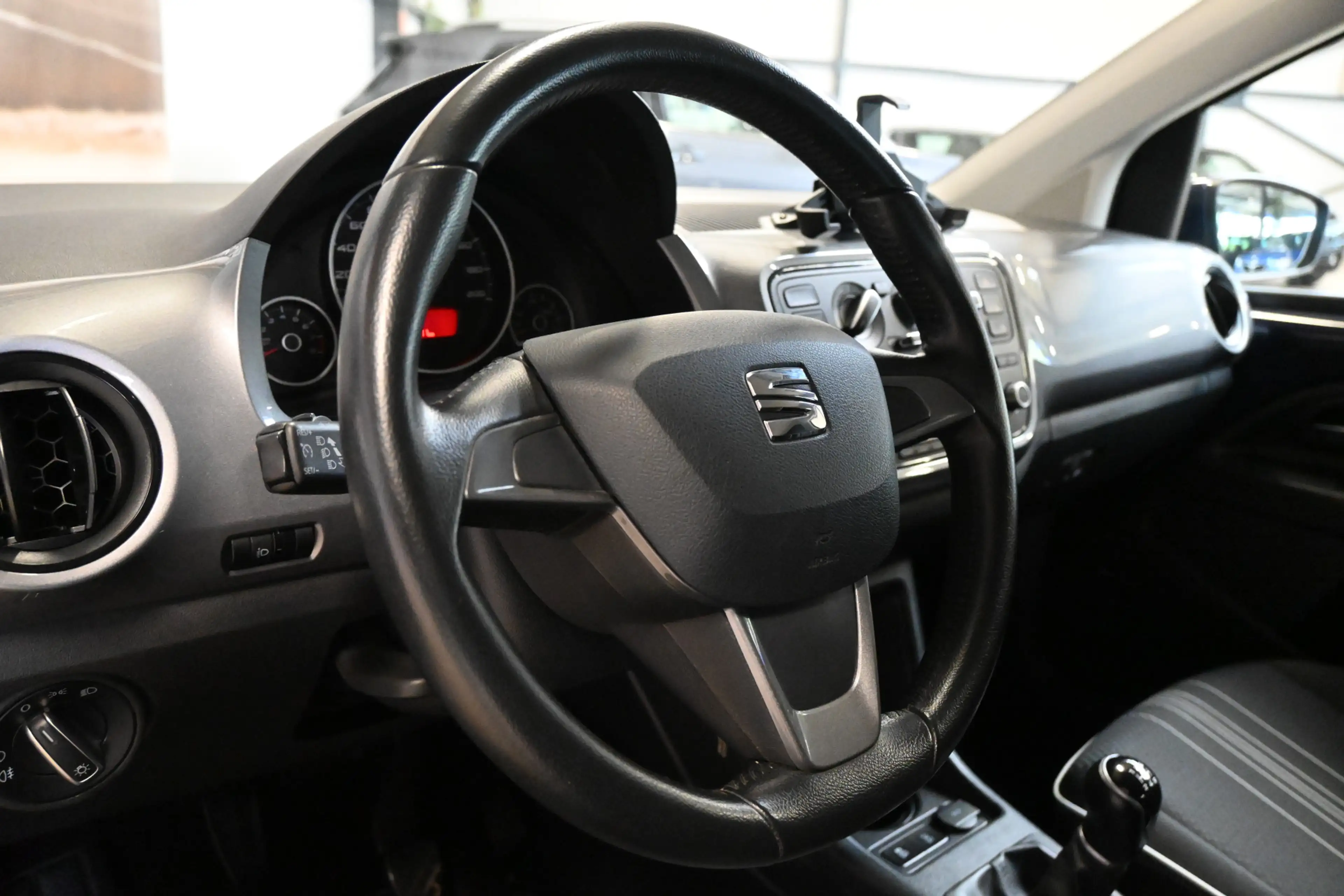 SEAT Mii 1.0 60pk Sport Connect | Seat sound | Cruise contr — photo 23