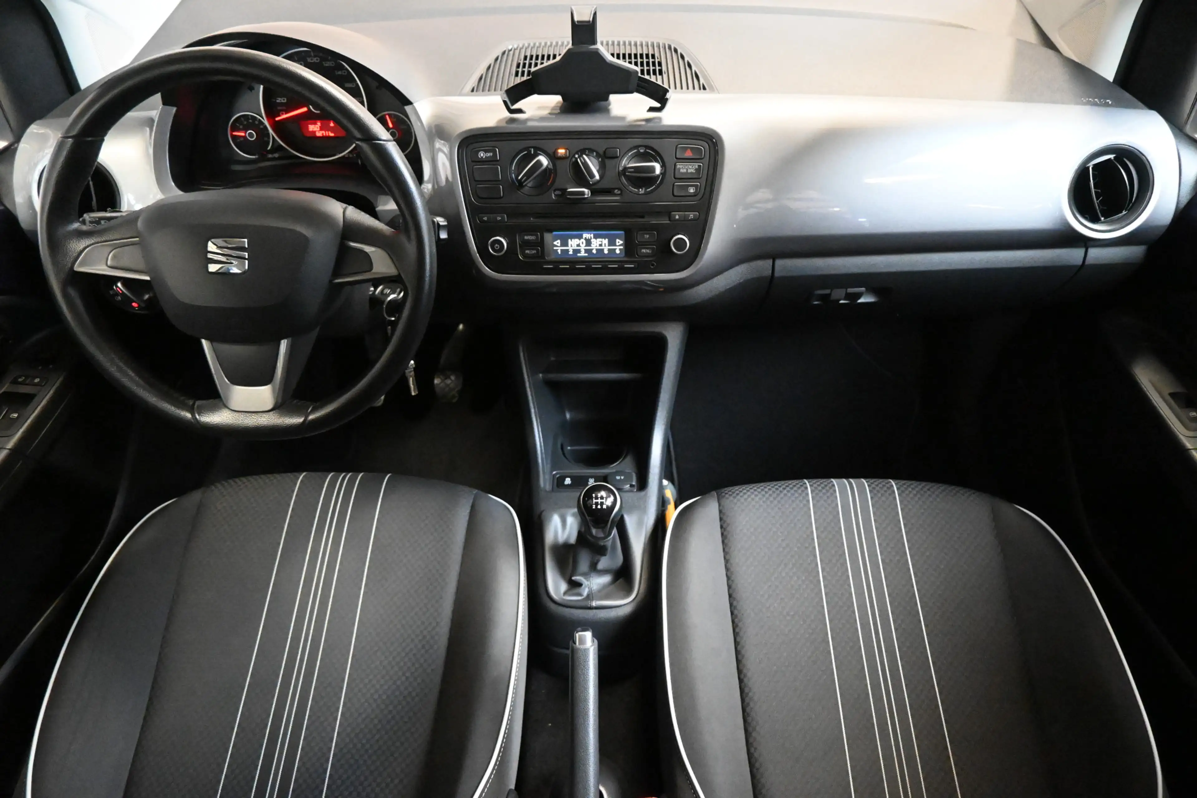 SEAT Mii 1.0 60pk Sport Connect | Seat sound | Cruise contr — photo 17