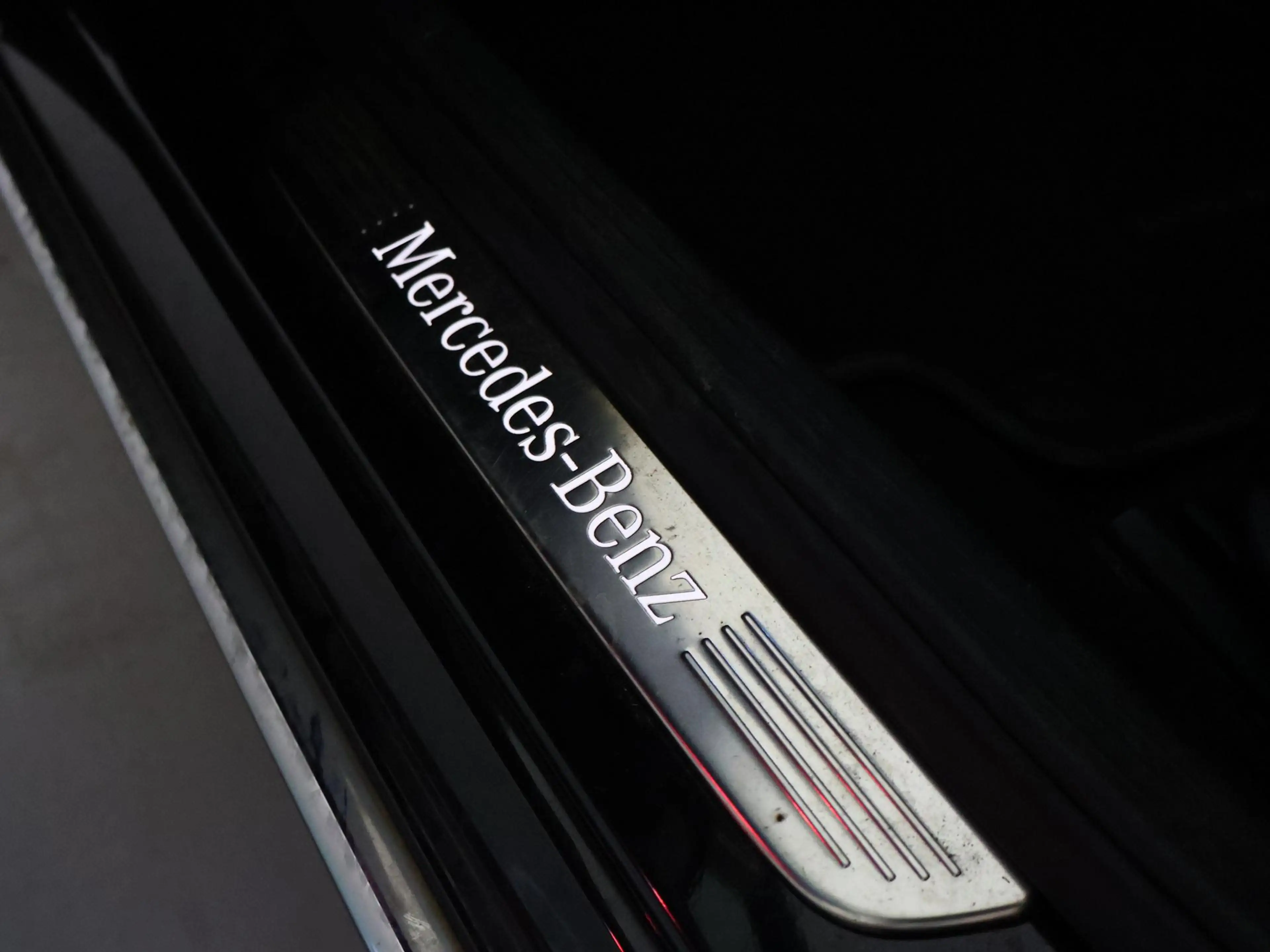 Mercedes-Benz C 350 Estate 350e PLUG-IN + BURMESTER | 360 CAMERA | SFE — photo 44