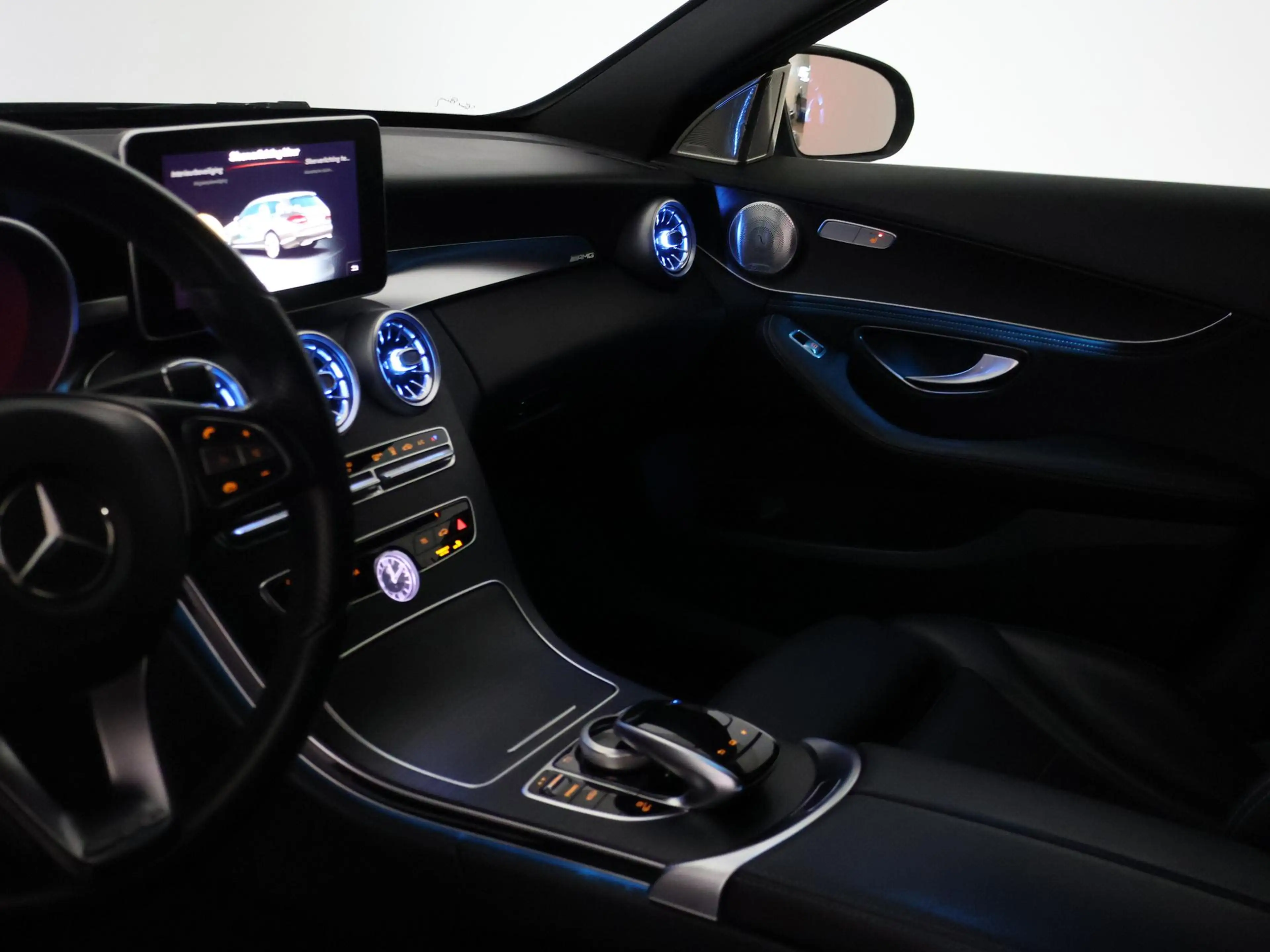 Mercedes-Benz C 350 Estate 350e PLUG-IN + BURMESTER | 360 CAMERA | SFE — photo 45