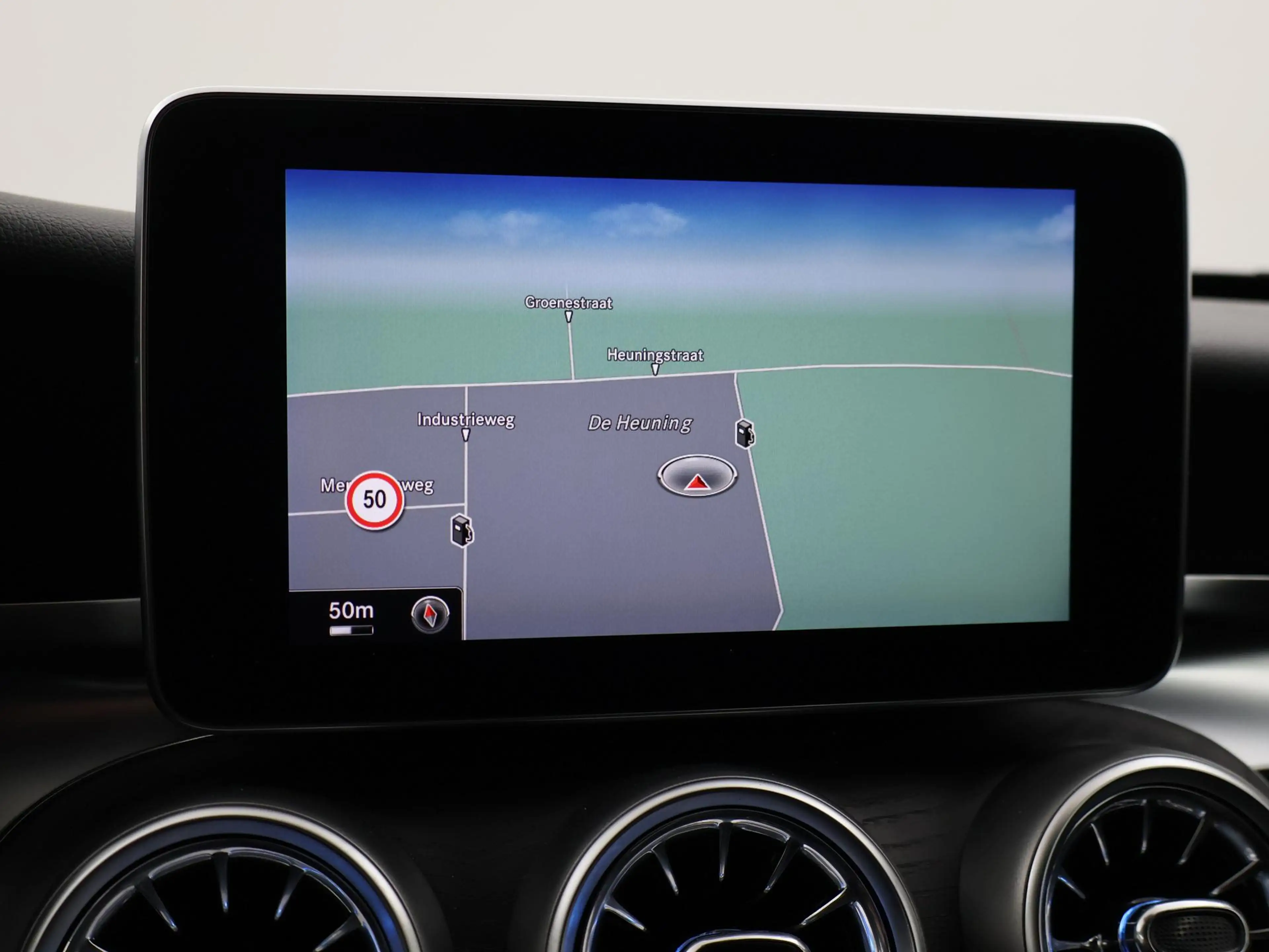 Mercedes-Benz C 350 Estate 350e PLUG-IN + BURMESTER | 360 CAMERA | SFE — photo 14