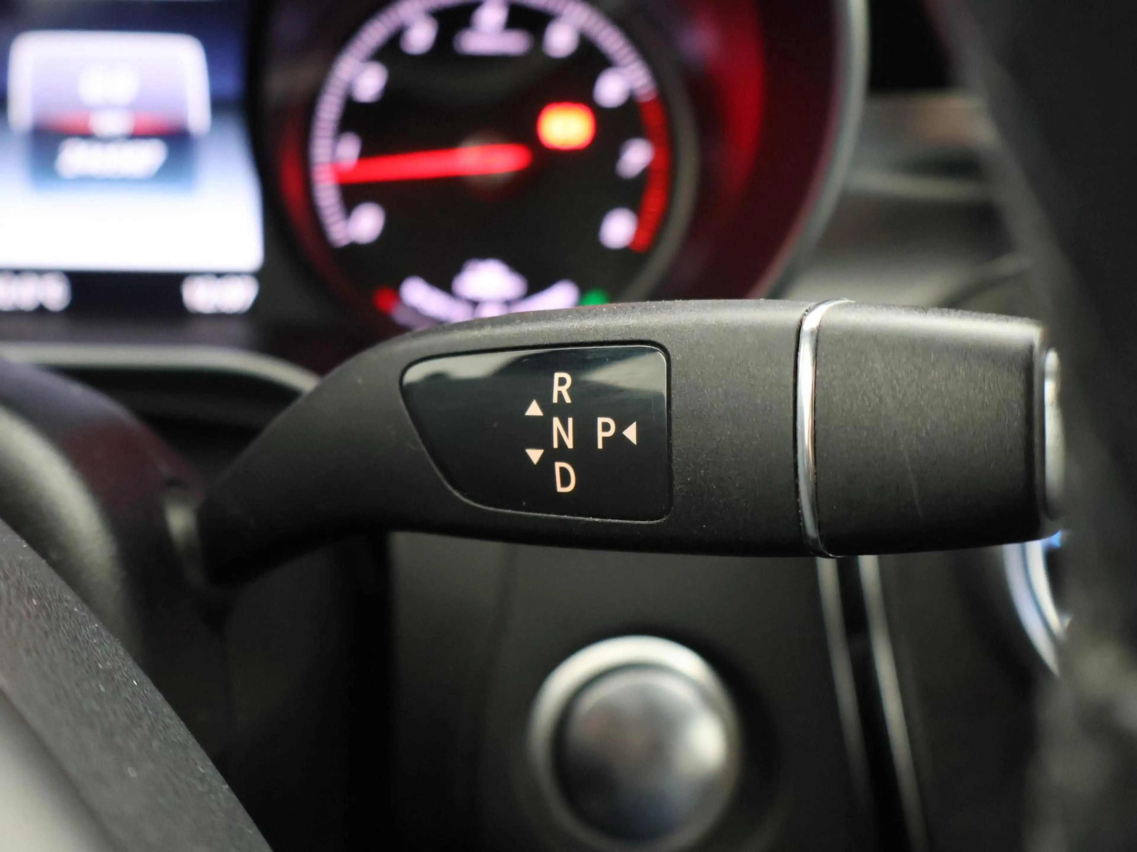 Mercedes-Benz C 350 Estate 350e PLUG-IN + BURMESTER | 360 CAMERA | SFE — photo 28