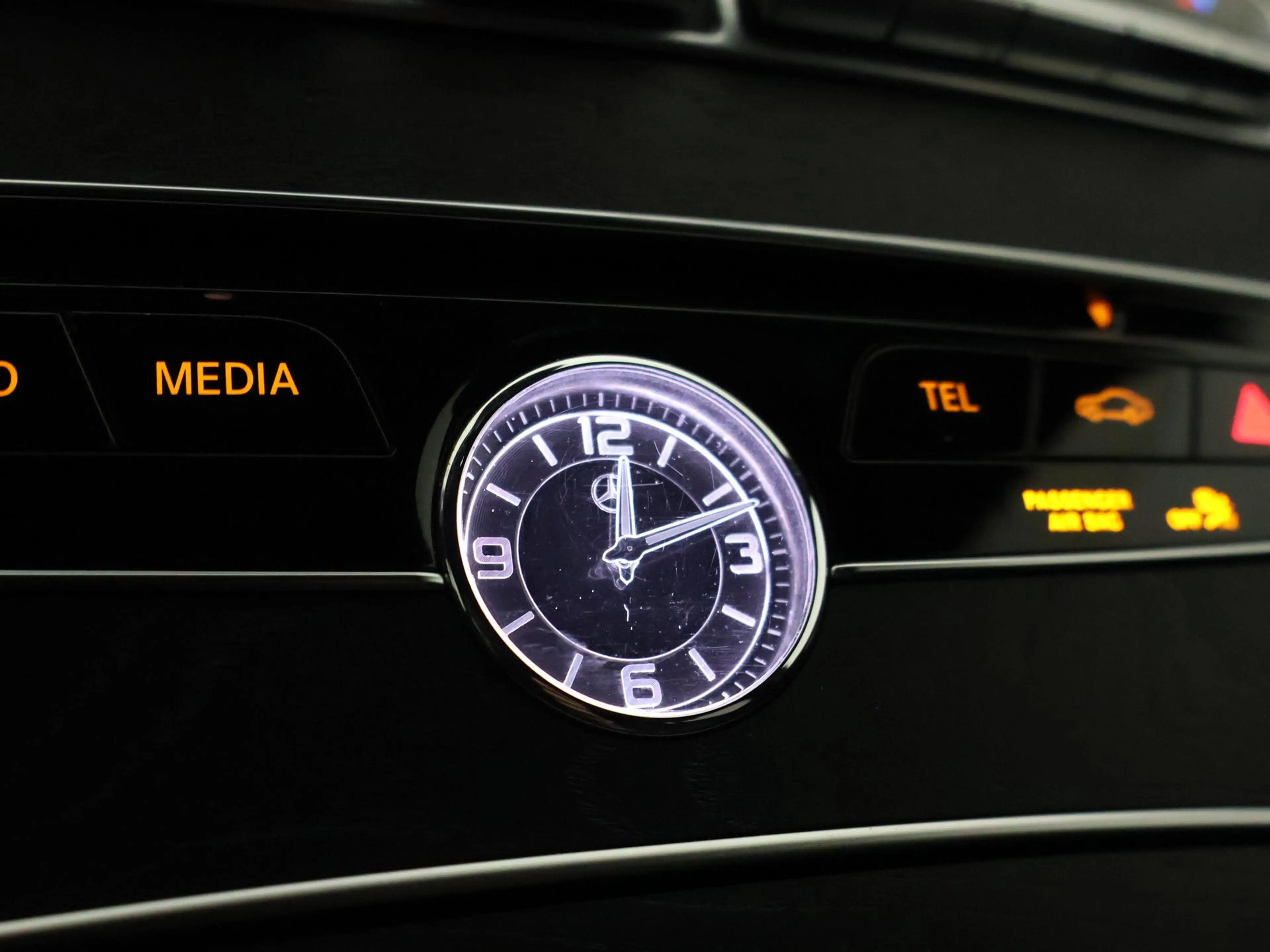 Mercedes-Benz C 350 Estate 350e PLUG-IN + BURMESTER | 360 CAMERA | SFE — photo 24