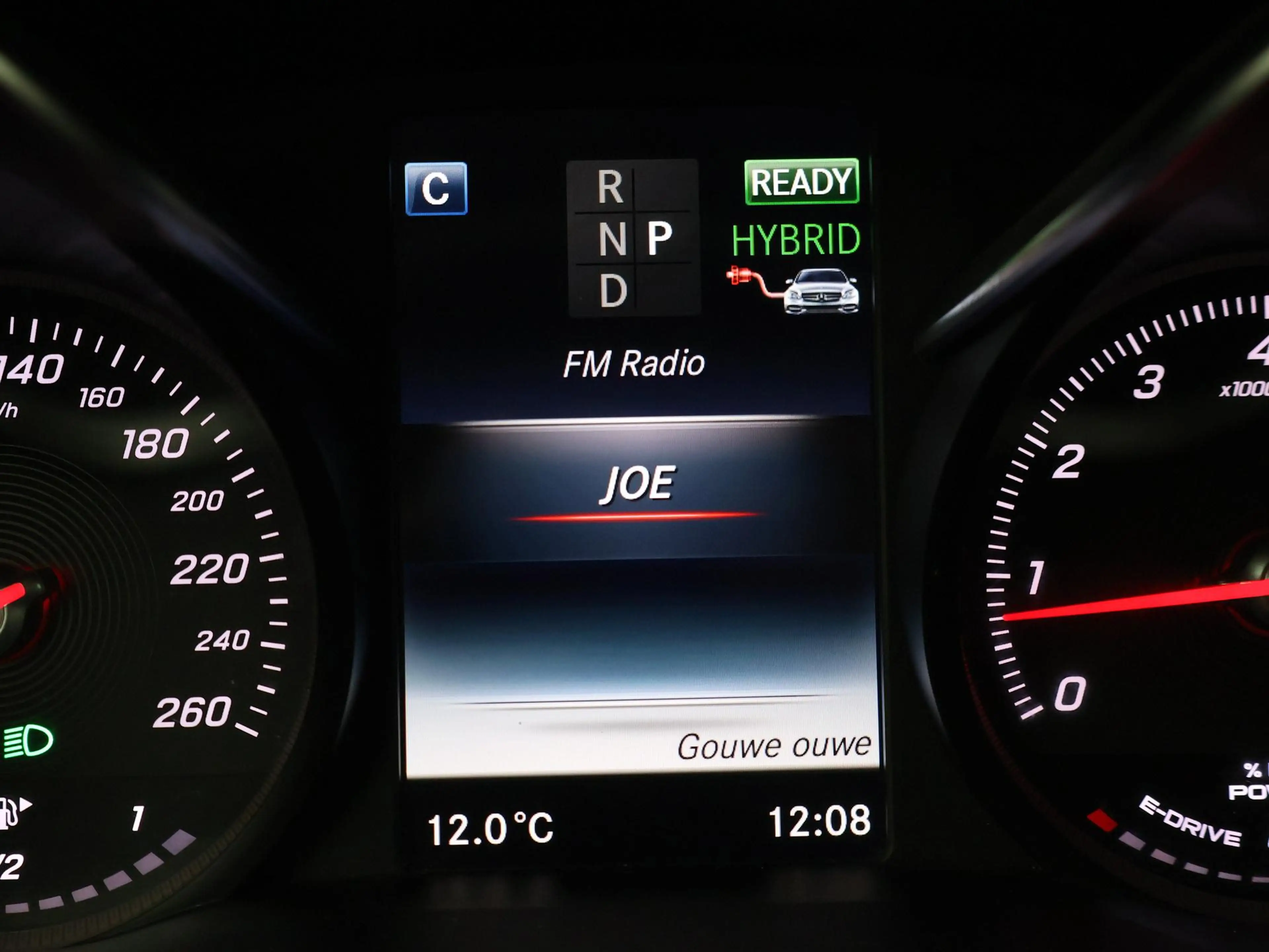 Mercedes-Benz C 350 Estate 350e PLUG-IN + BURMESTER | 360 CAMERA | SFE — photo 38