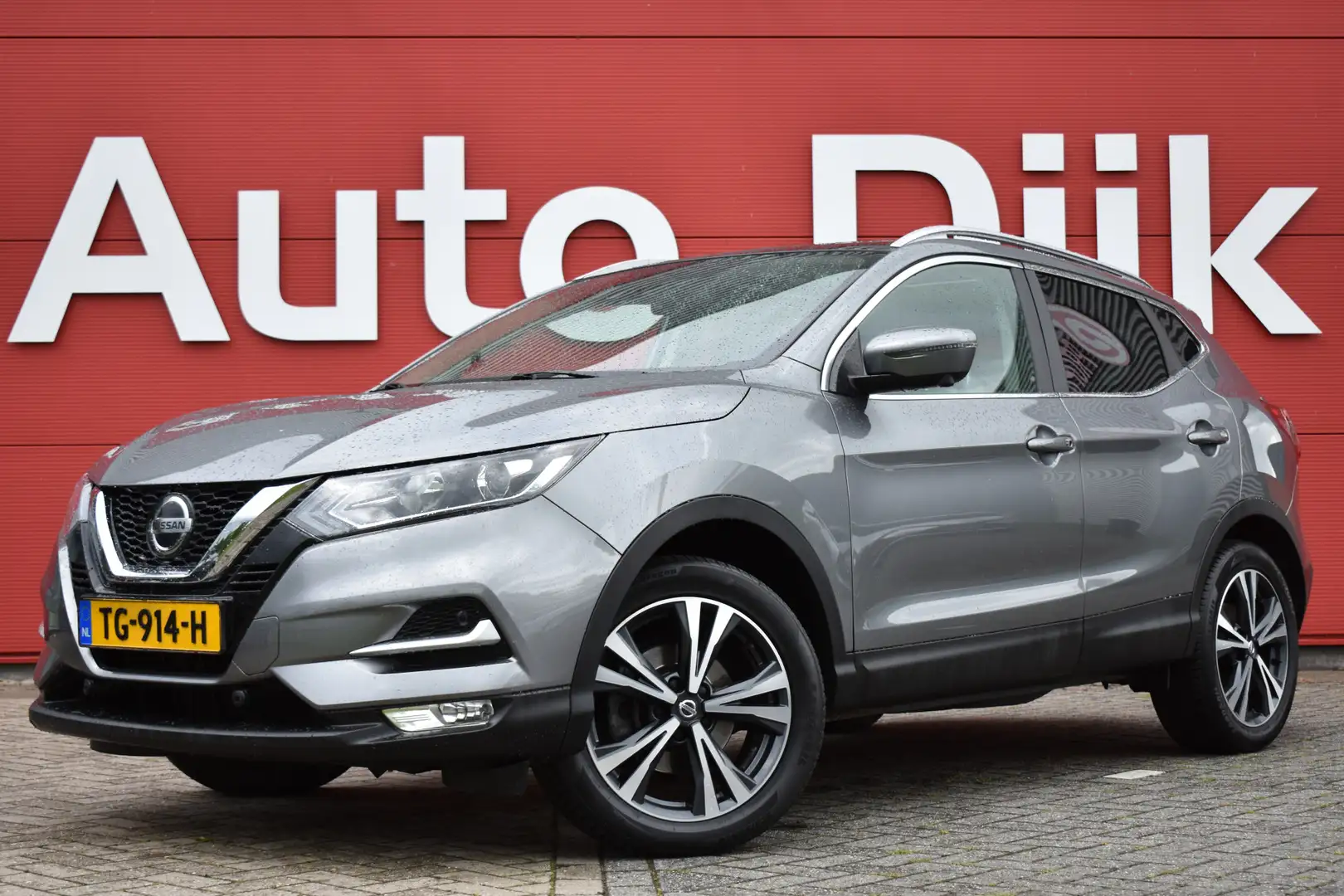 Nissan Qashqai 1.2 N-Connecta LED | Pano | Keyless | Trekhaak | N Gris - 1