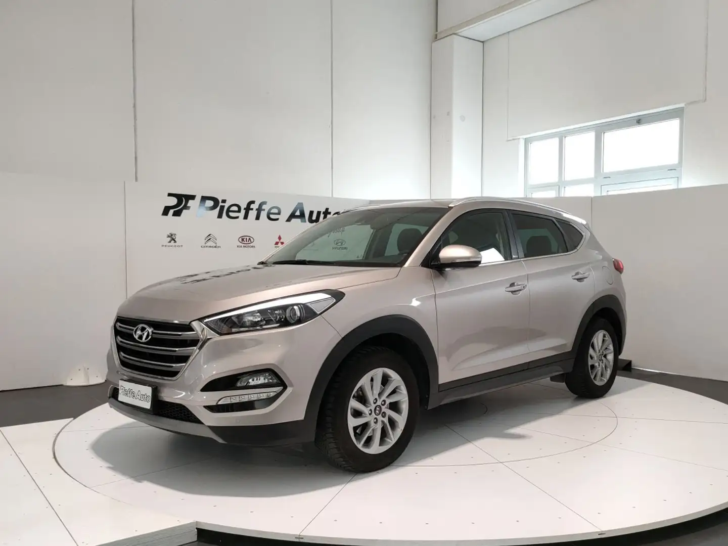 Hyundai TUCSON 2ª serie - Tucson 1.7 CRDi XPossible Grigio - 1