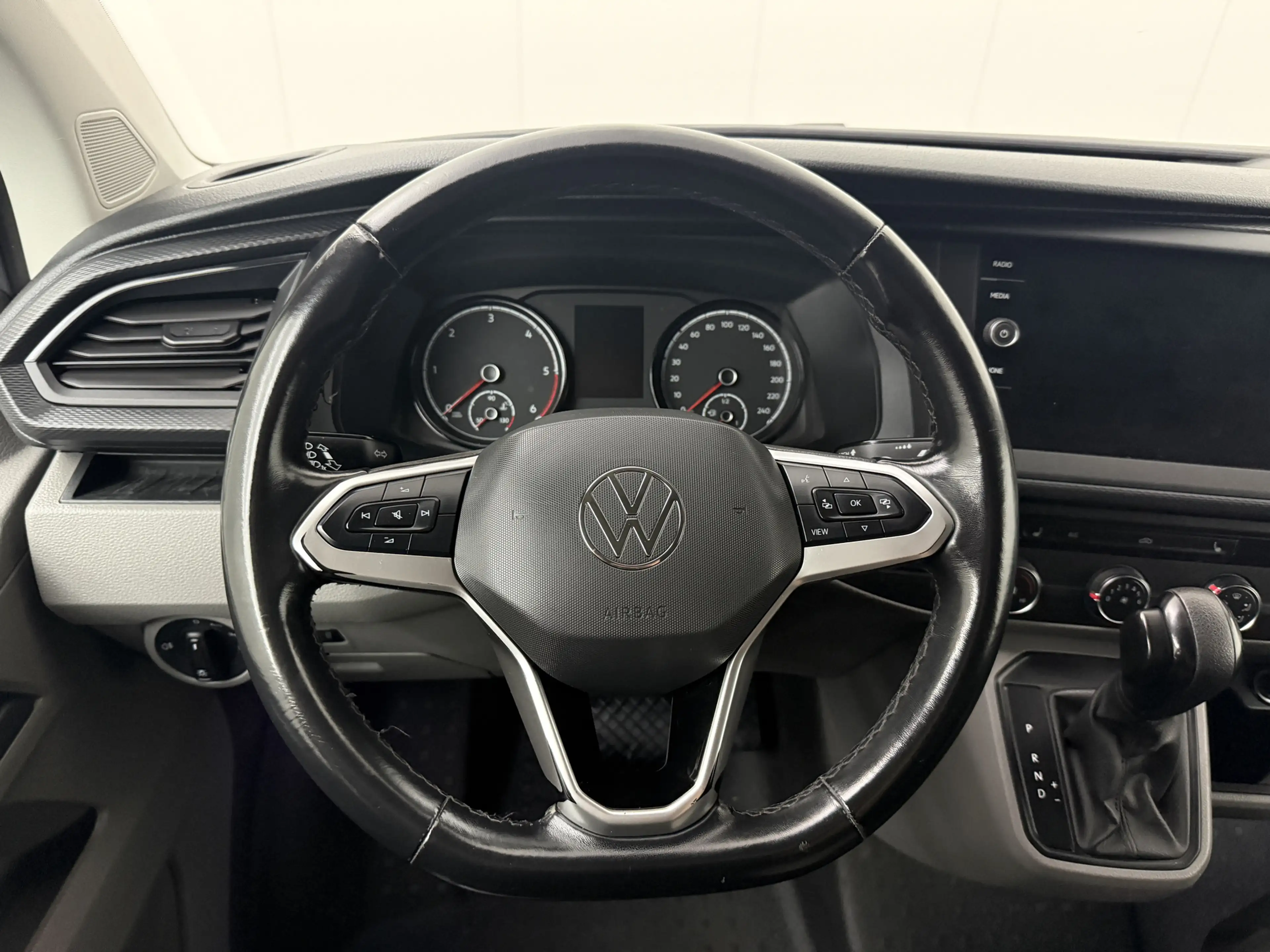 Volkswagen T6.1 Transporter 2.0TDi 150PK DSG Automaat | Exclusive Leder | Kast — photo 14