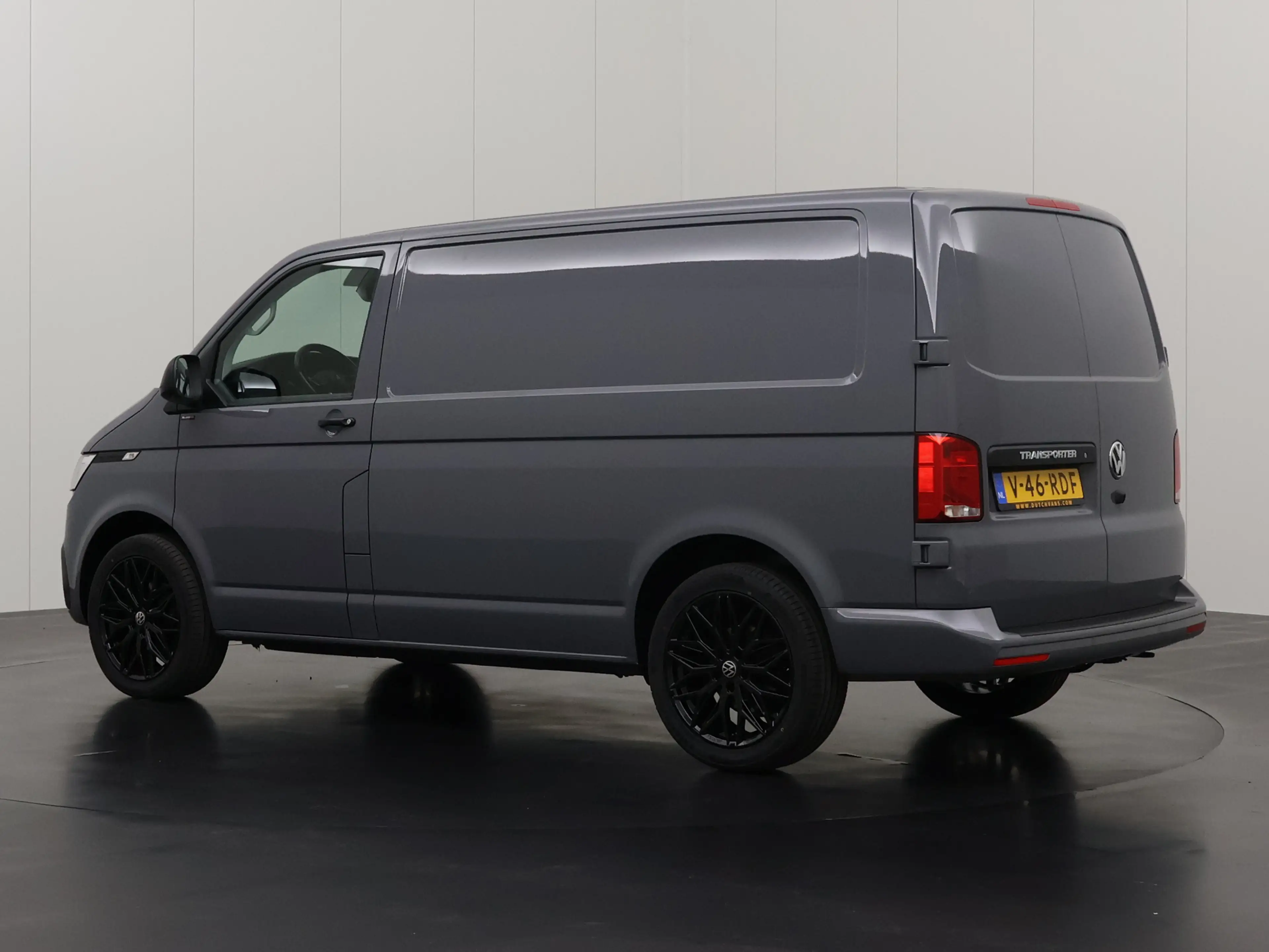 Volkswagen T6.1 Transporter 2.0TDi 150PK DSG Automaat | Exclusive Leder | Kast — photo 6