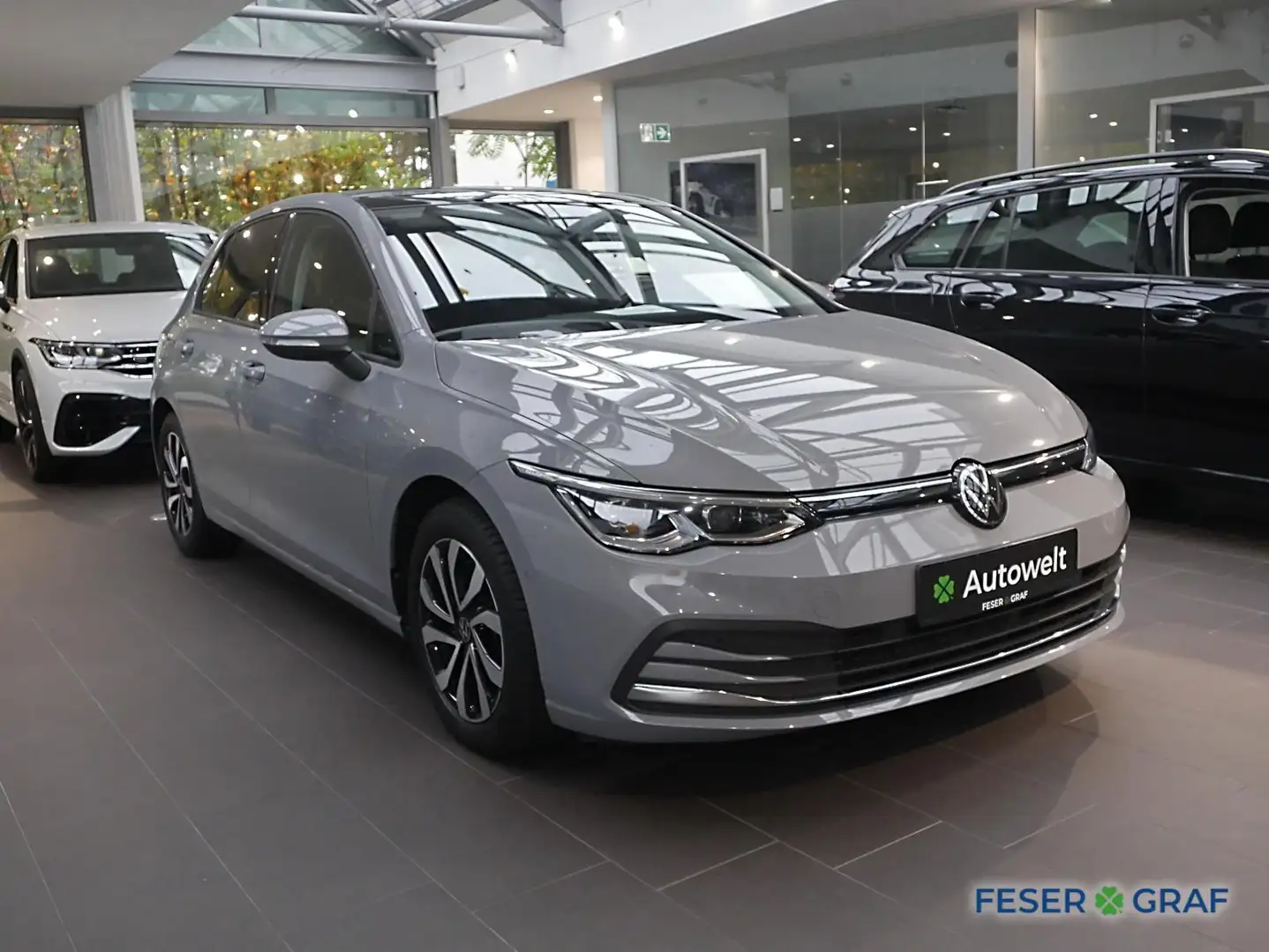 Volkswagen Golf Life ACTIVE 2.0 TDI DSG, PANO, RFK, NAVI Gris - 2
