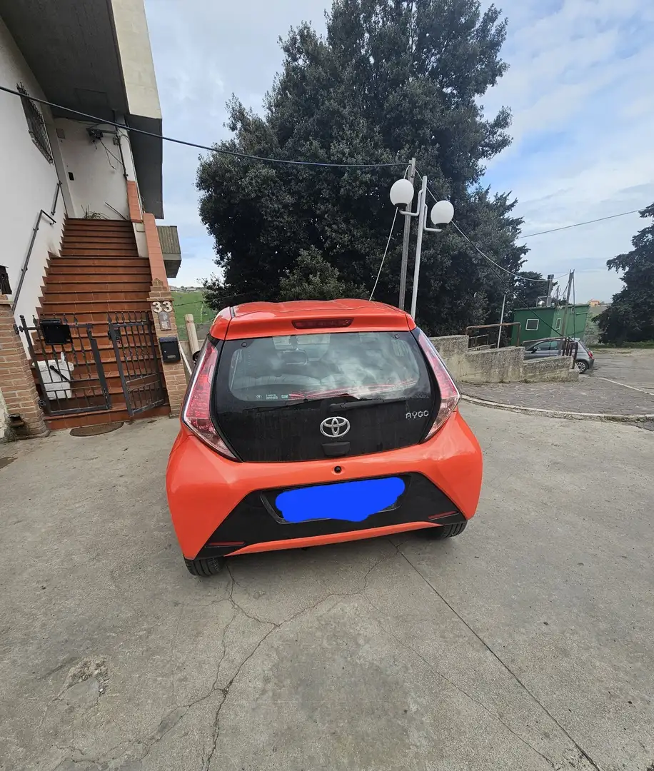 Toyota Aygo Arancione - 2