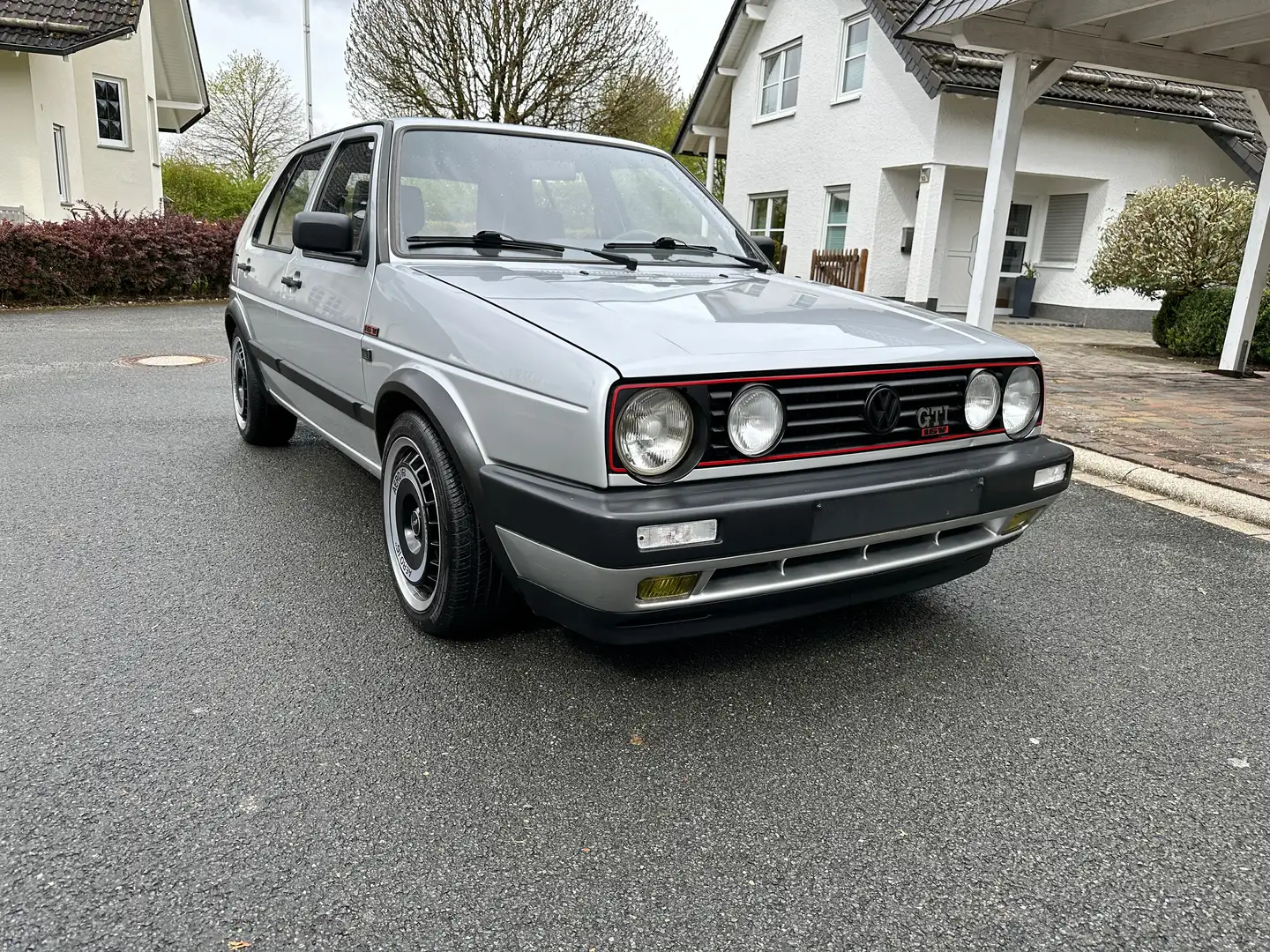 Volkswagen Golf GTI 16V Special KR Motor Digital Tacho Oldtimer Silber - 1