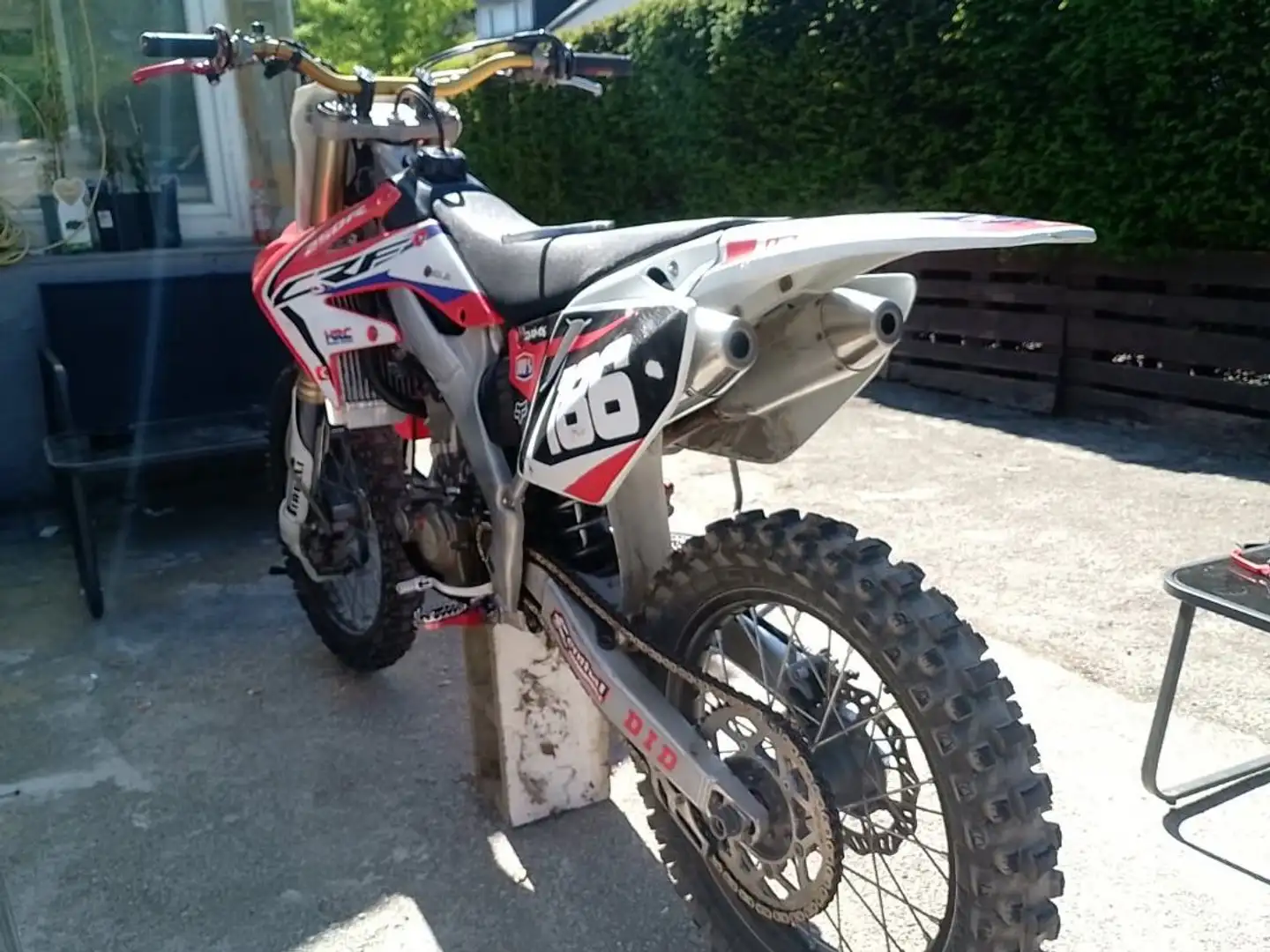 Honda CRF 250 Czerwony - 2