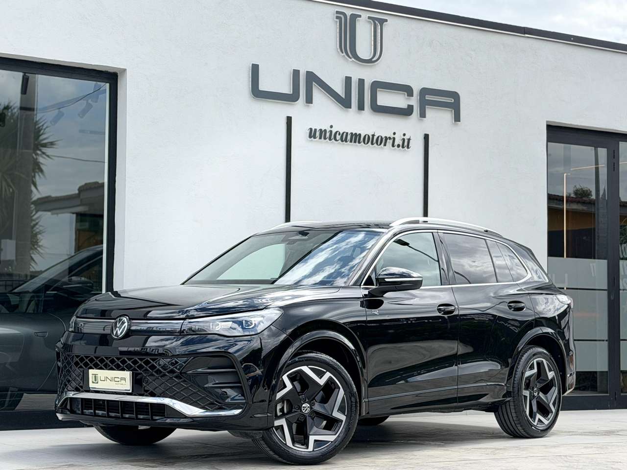 Volkswagen Tiguan III 2.0 TDI 150 CV R-Line DSG UNICO PROPRIETARIO ITALIANA