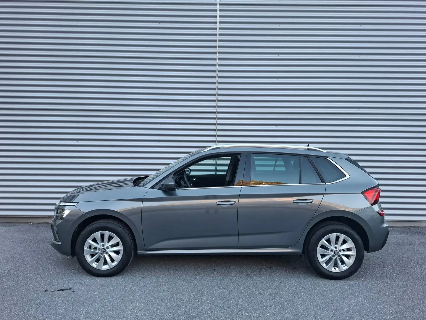 Skoda Kamiq Selection TSI DSG Grau - 2