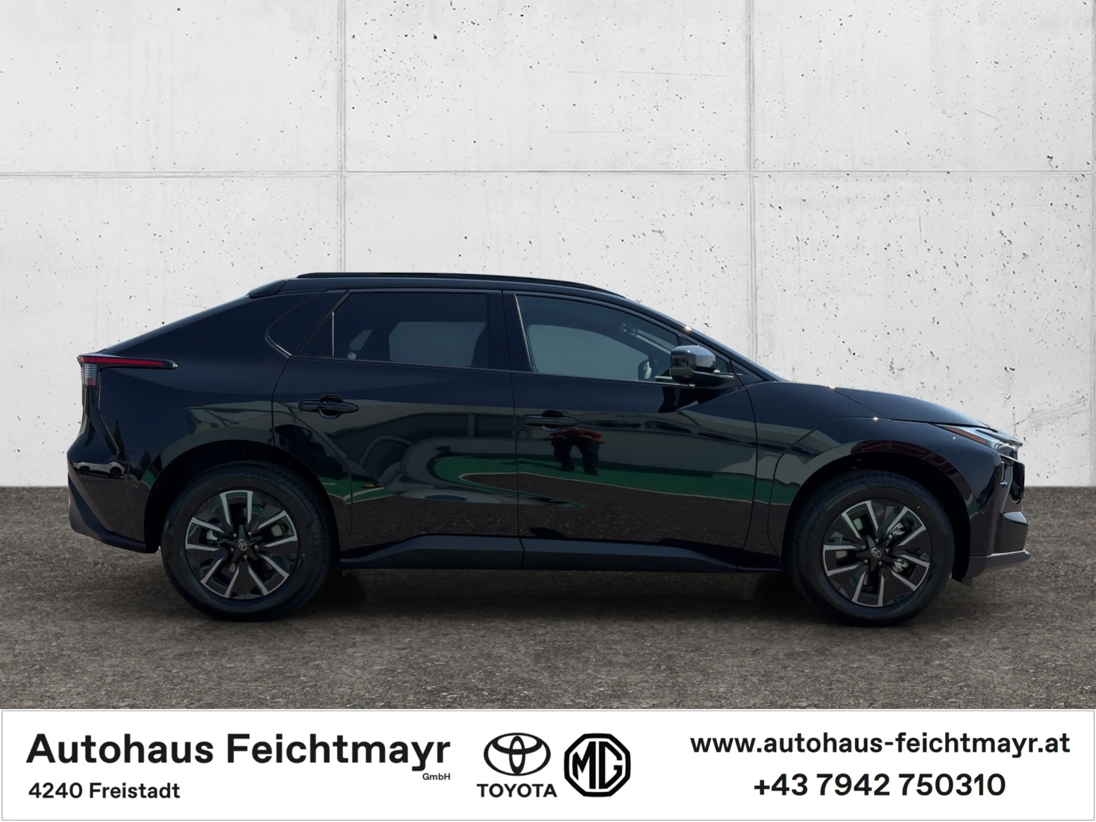 Toyota bZ4X AWD-i Active Drive Elektrik 5t. — photo 9