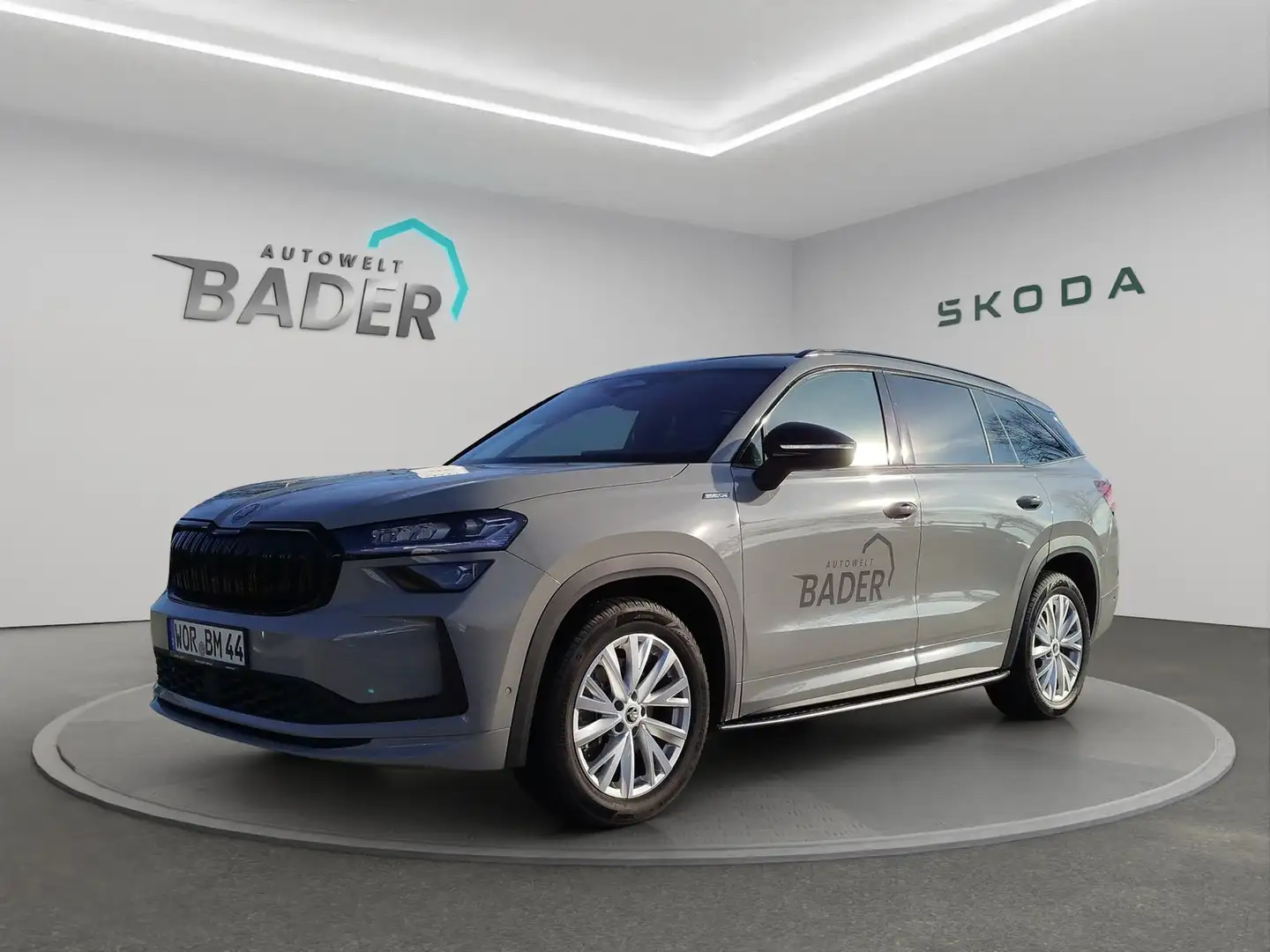 Skoda Kodiaq Sportline 2.0 TDI 4x4 Matrix Navi Pano HeadUp Grau - 1