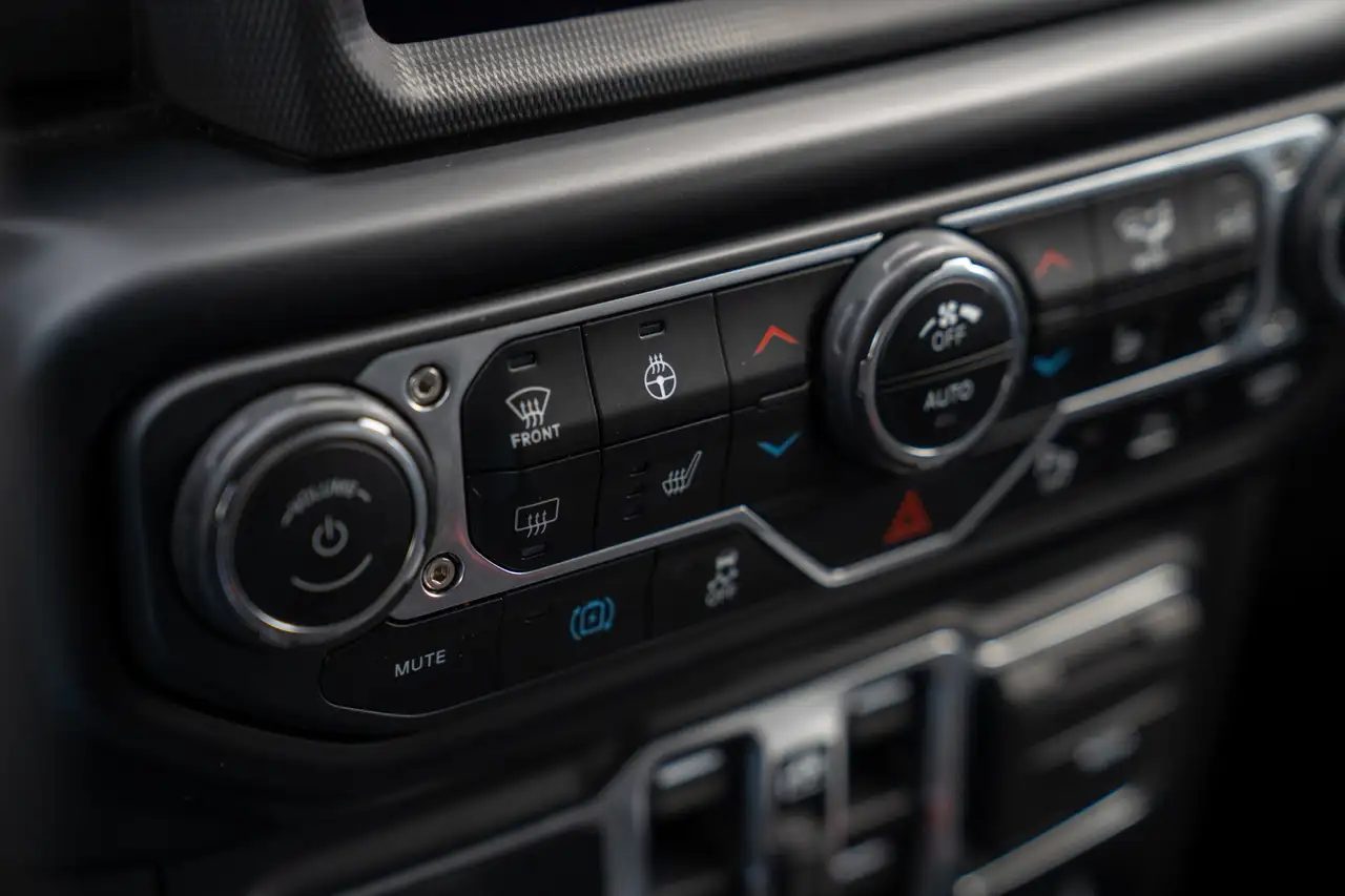 Jeep Wrangler PHEV 2.0 NAVI/OPEN DAK/ACC/LED, миниатюра 11