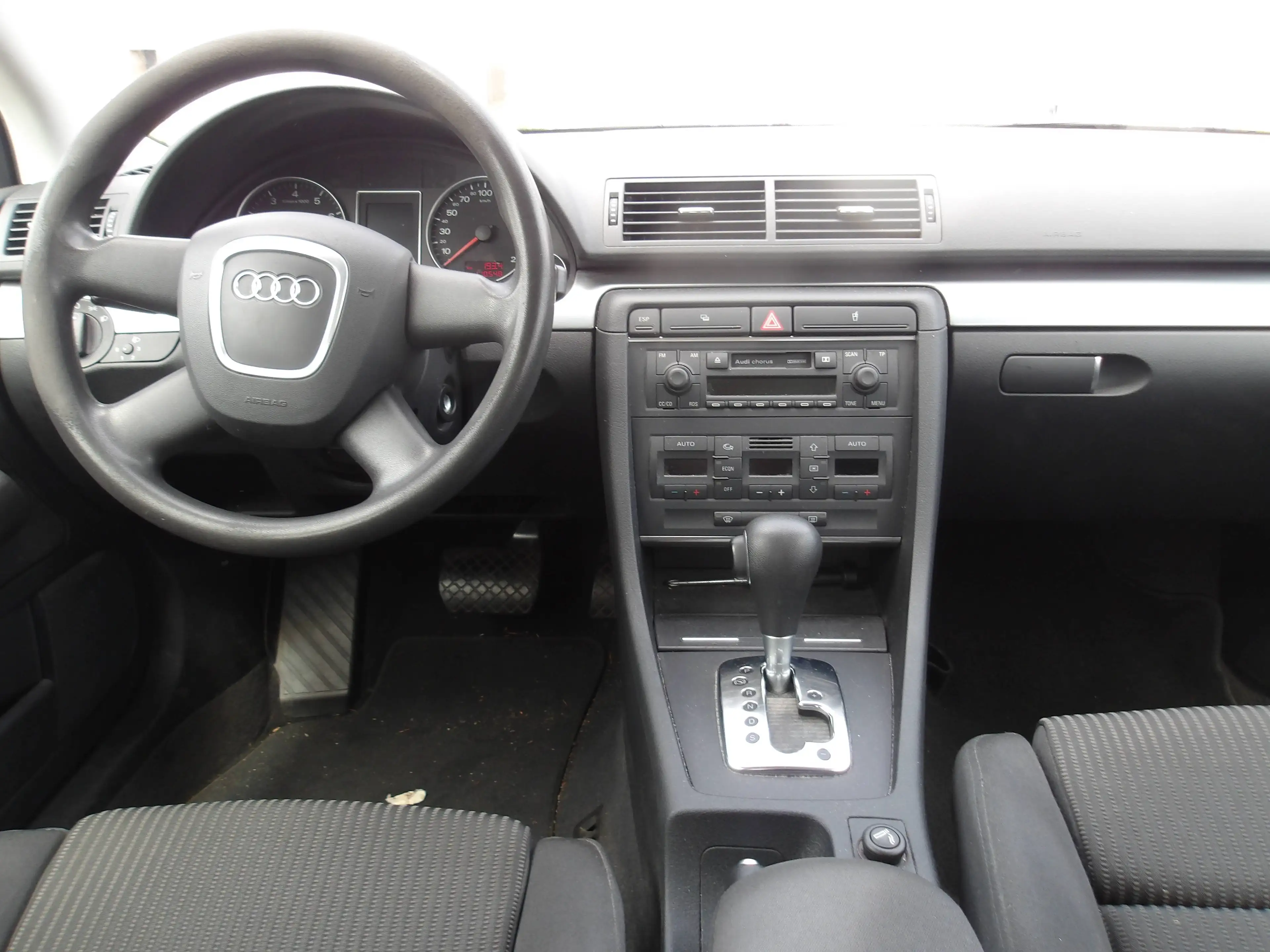 Audi A4 A4 2.0  1.Hand  TÜV bis 06-2028 — photo 2