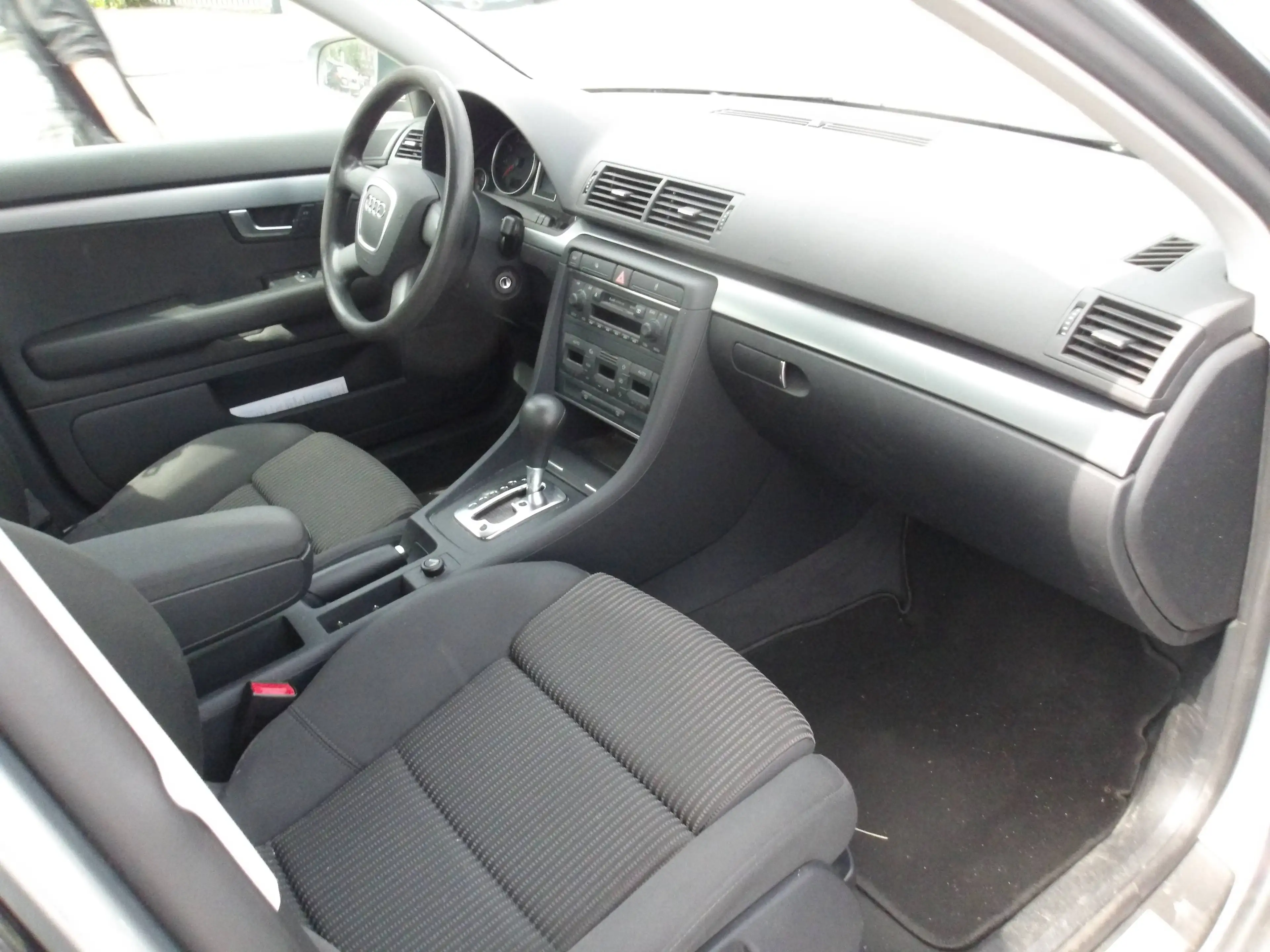 Audi A4 A4 2.0  1.Hand  TÜV bis 06-2028 — photo 11