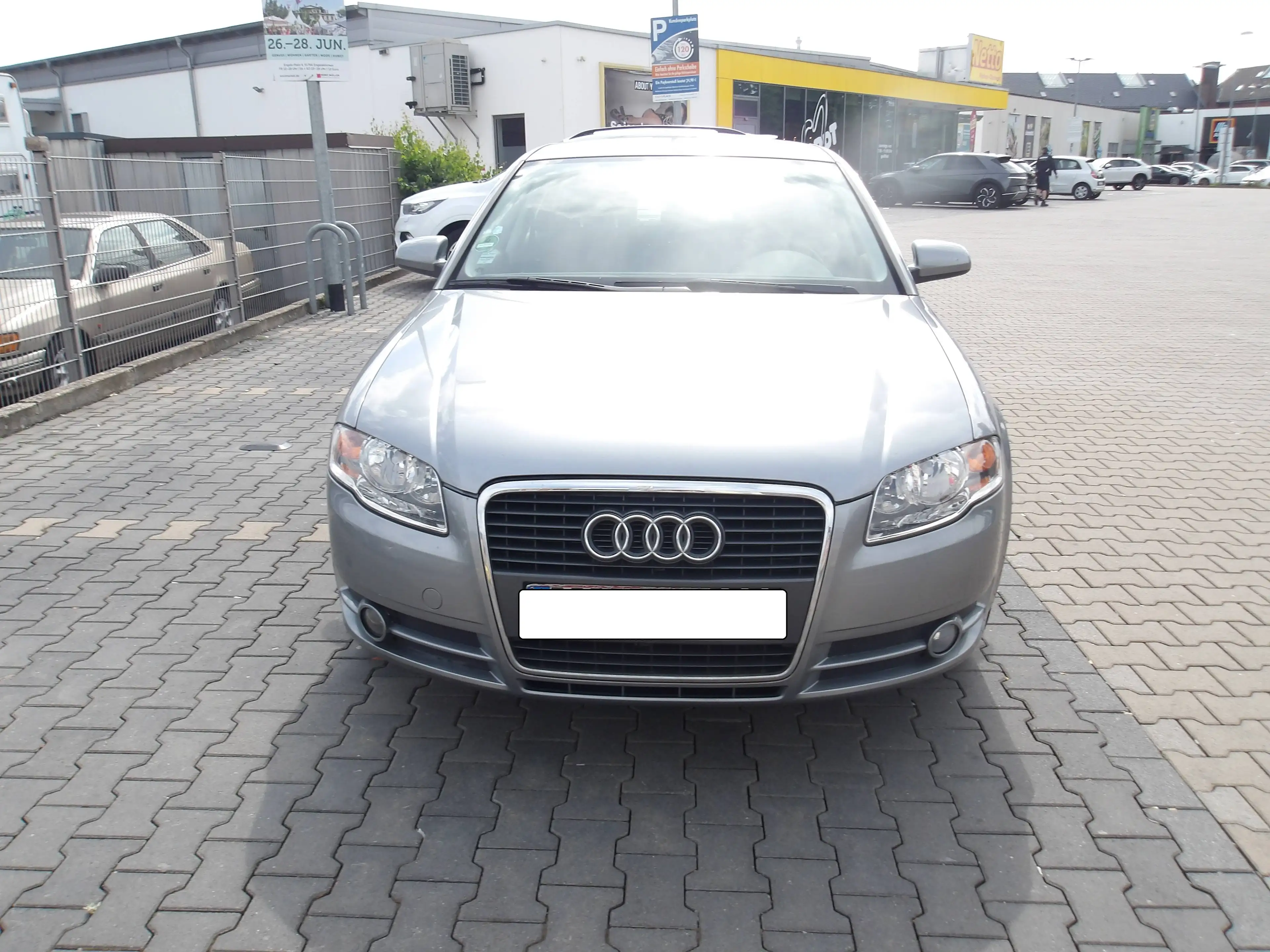 Audi A4 A4 2.0  1.Hand  TÜV bis 06-2028 — photo 3