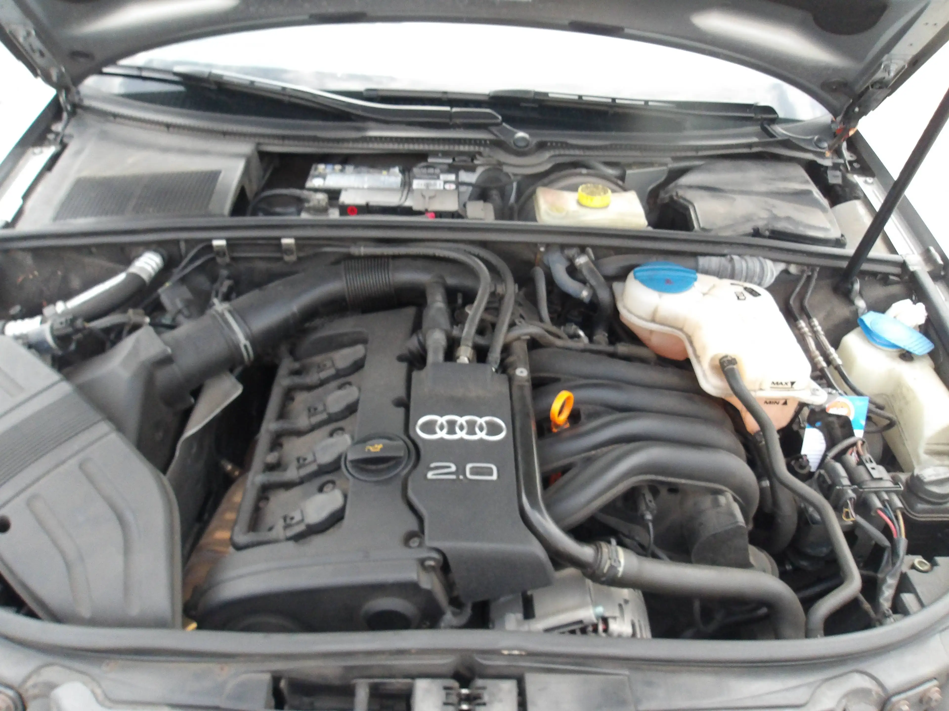 Audi A4 A4 2.0  1.Hand  TÜV bis 06-2028 — photo 18