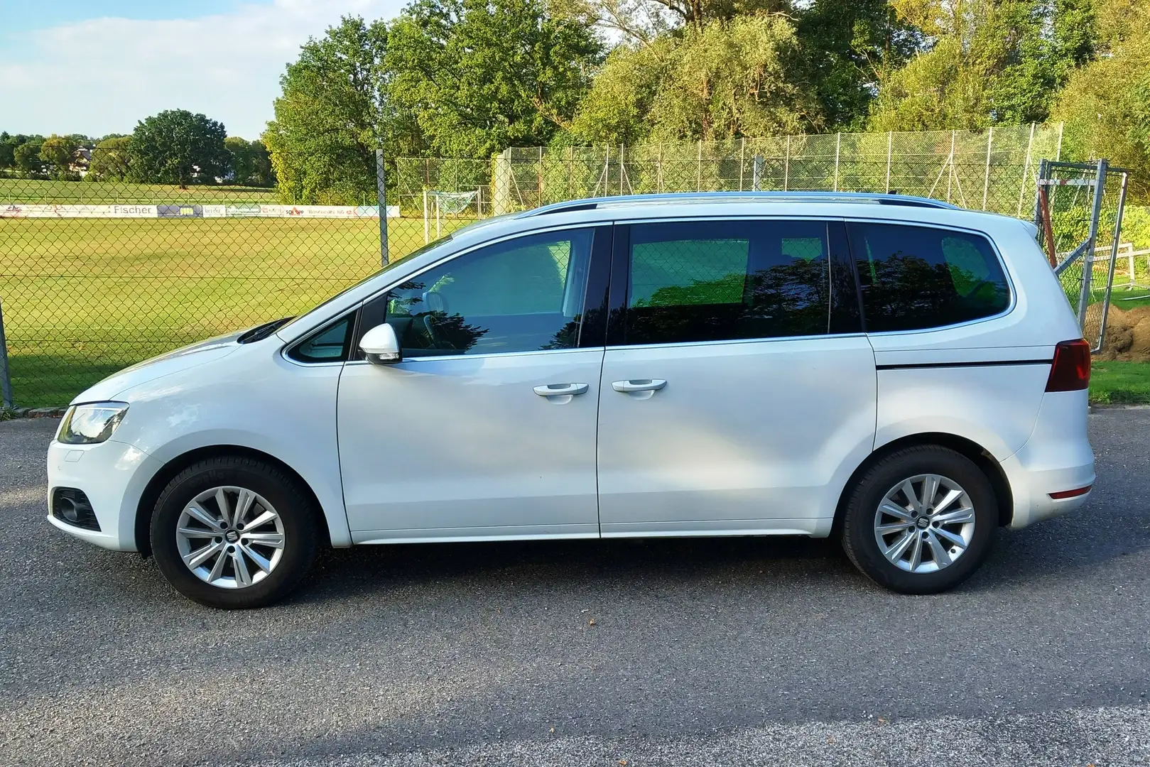 SEAT Alhambra Alhambra Executive 2,0 TDI CR Executive Weiß - 2