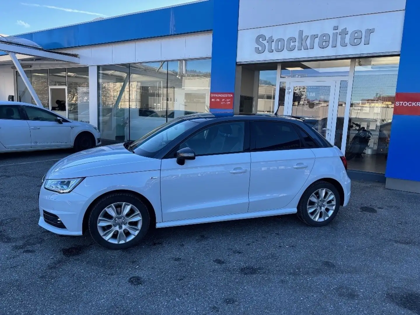 Audi A1 SB 1,4 TFSI S-tronic*S-LINE*XENON*NAVI*PANO*LEDER Weiß - 2