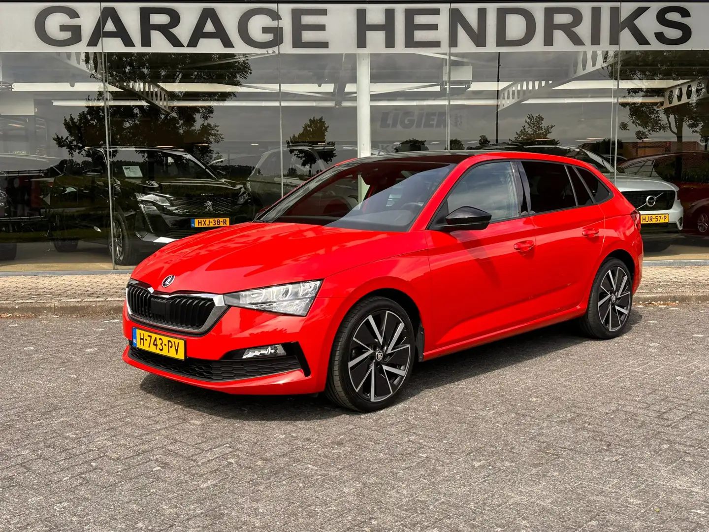 Skoda Scala 1.5 TSI 150pk Sport Business DSG Automaat | Panora Rouge - 1